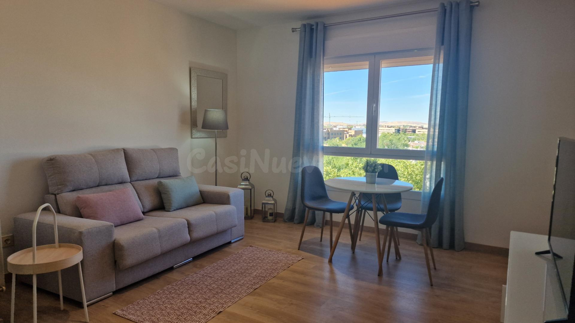 Bonito piso de un dormitorio, amueblado, calefacción , aire  - foto 3