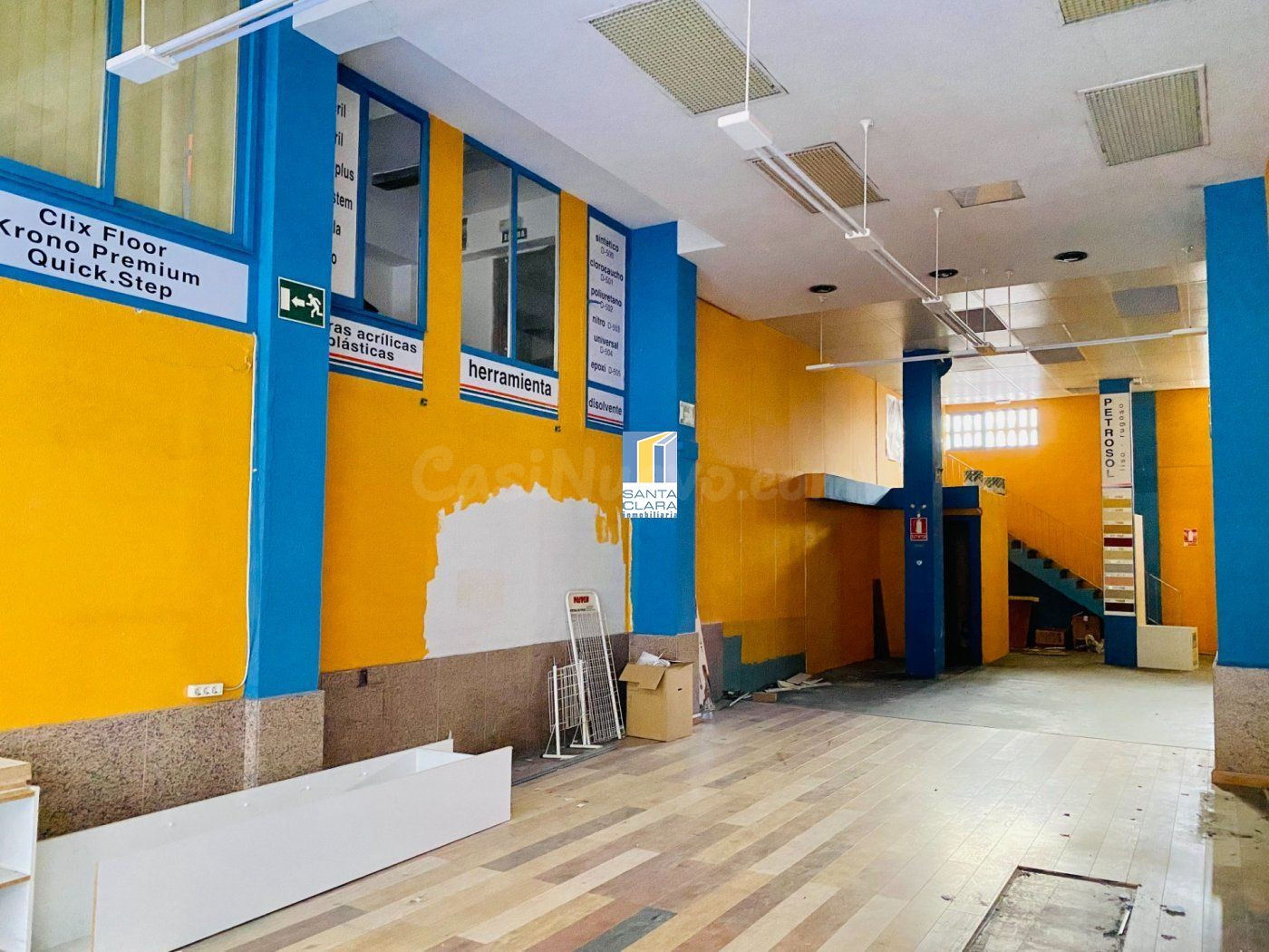 LOCAL COMERCIAL CON OFICINAS EN ALQUILER EN AVENIDA VÍCTOR G - foto 4