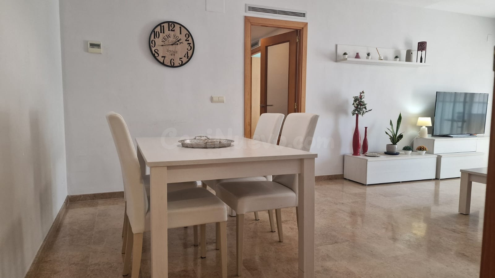 Piso de dos habitaciones, amueblado con terraza en la Ciudad - foto 4