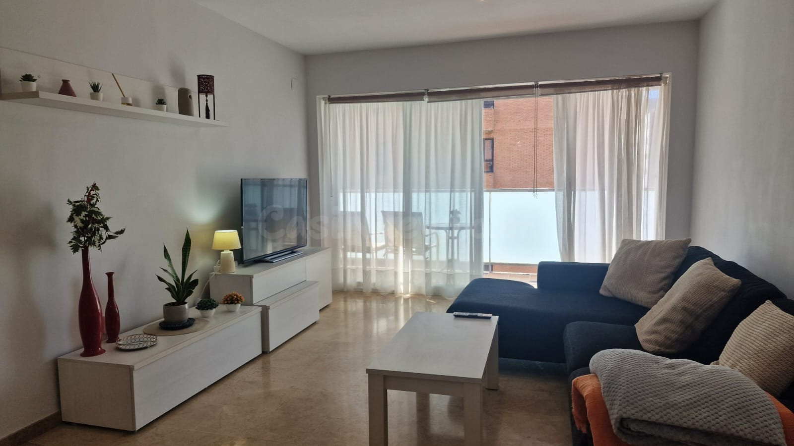 Piso de dos habitaciones, amueblado con terraza en la Ciudad - foto 5