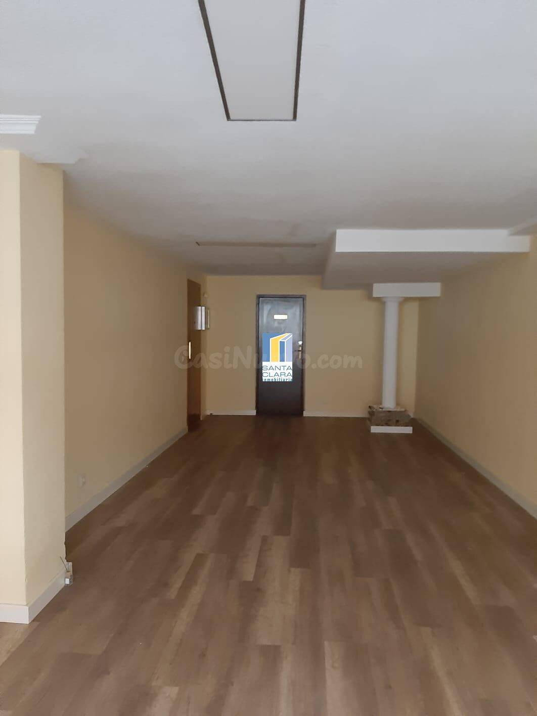 OFICINA EN VENTA CON VISTAS A LA CALLE EN AVENIDA TRES CRUCE - foto 3