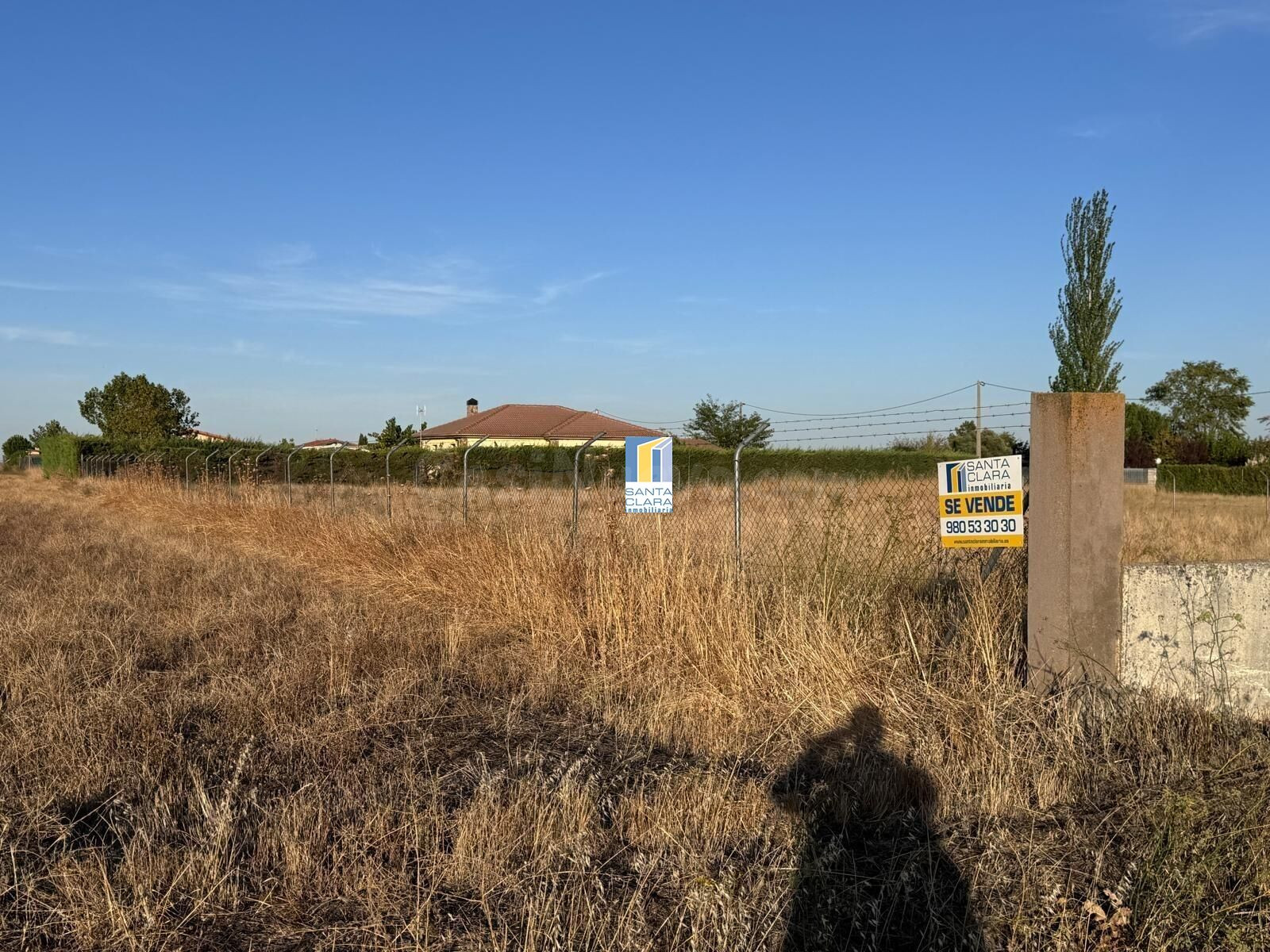 PARCELA RÚSTICA VALLADA EN VENTA EN MORALES DEL VINO (ZAMORA - foto 2