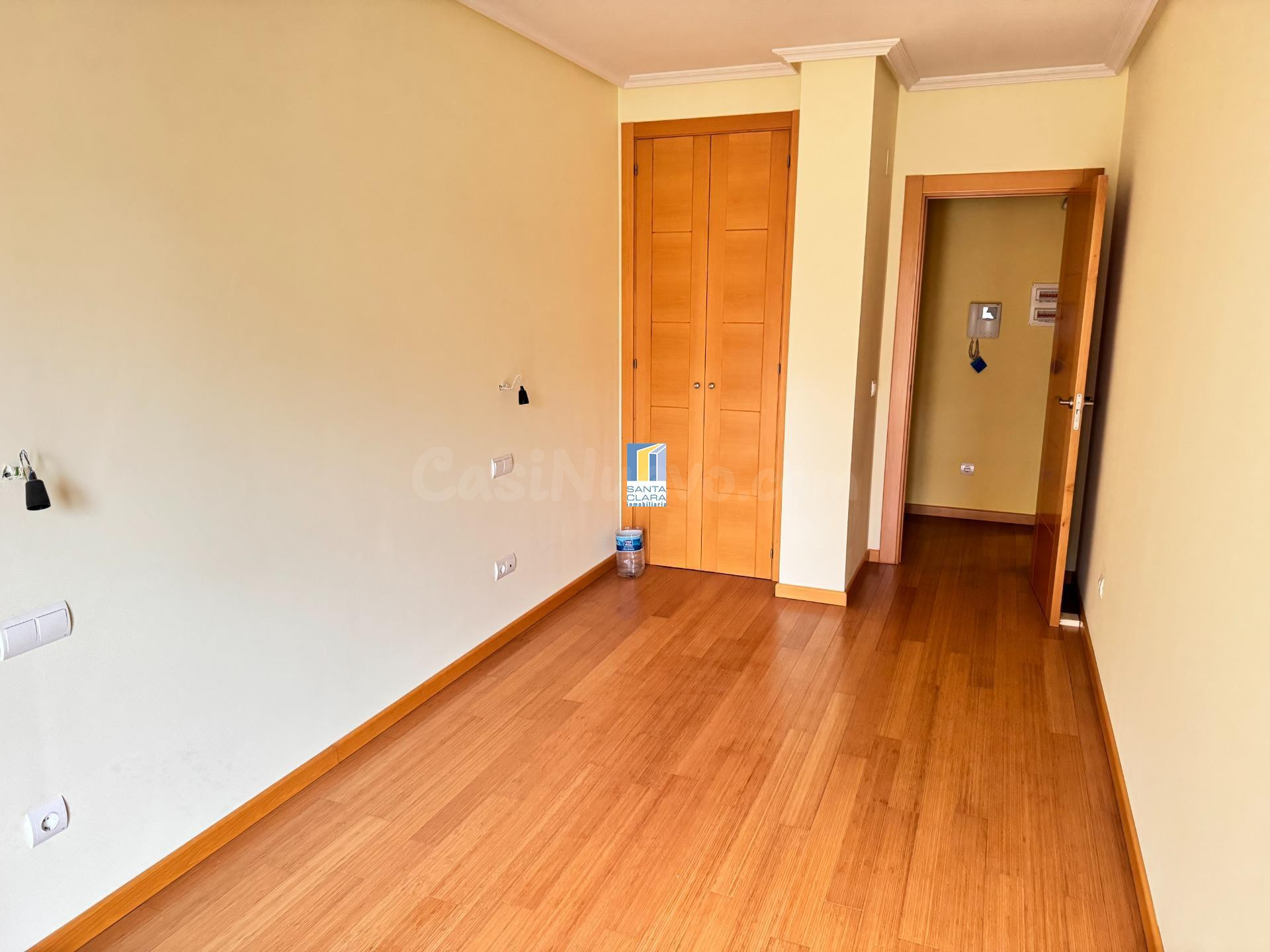 PISO A ESTRENAR DE 3 DORMITORIOS, 2 BAÑOS Y POSIBILIDAD DE P - foto 4