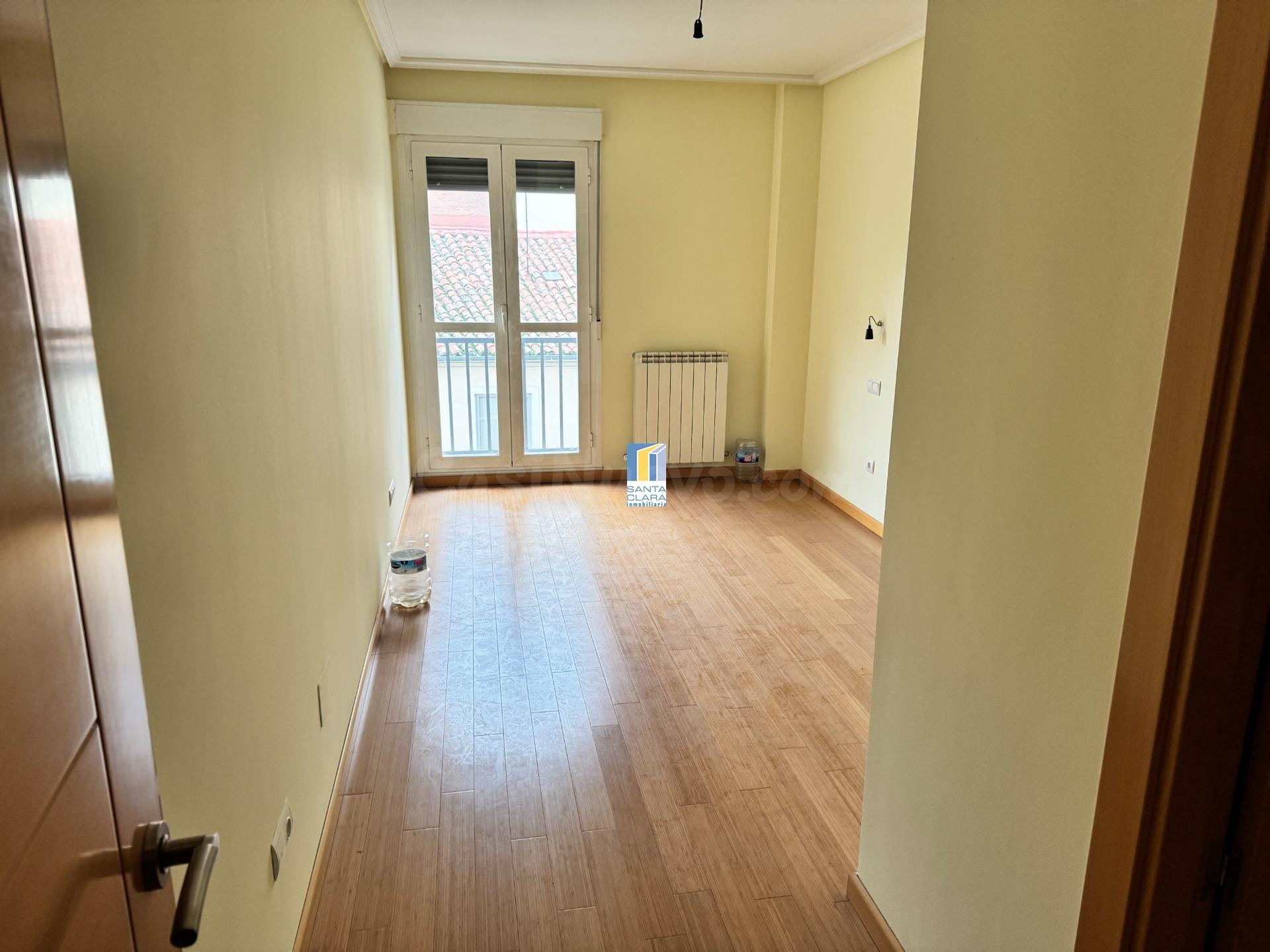 PISO A ESTRENAR DE 3 DORMITORIOS, 2 BAÑOS Y POSIBILIDAD DE P - foto 5