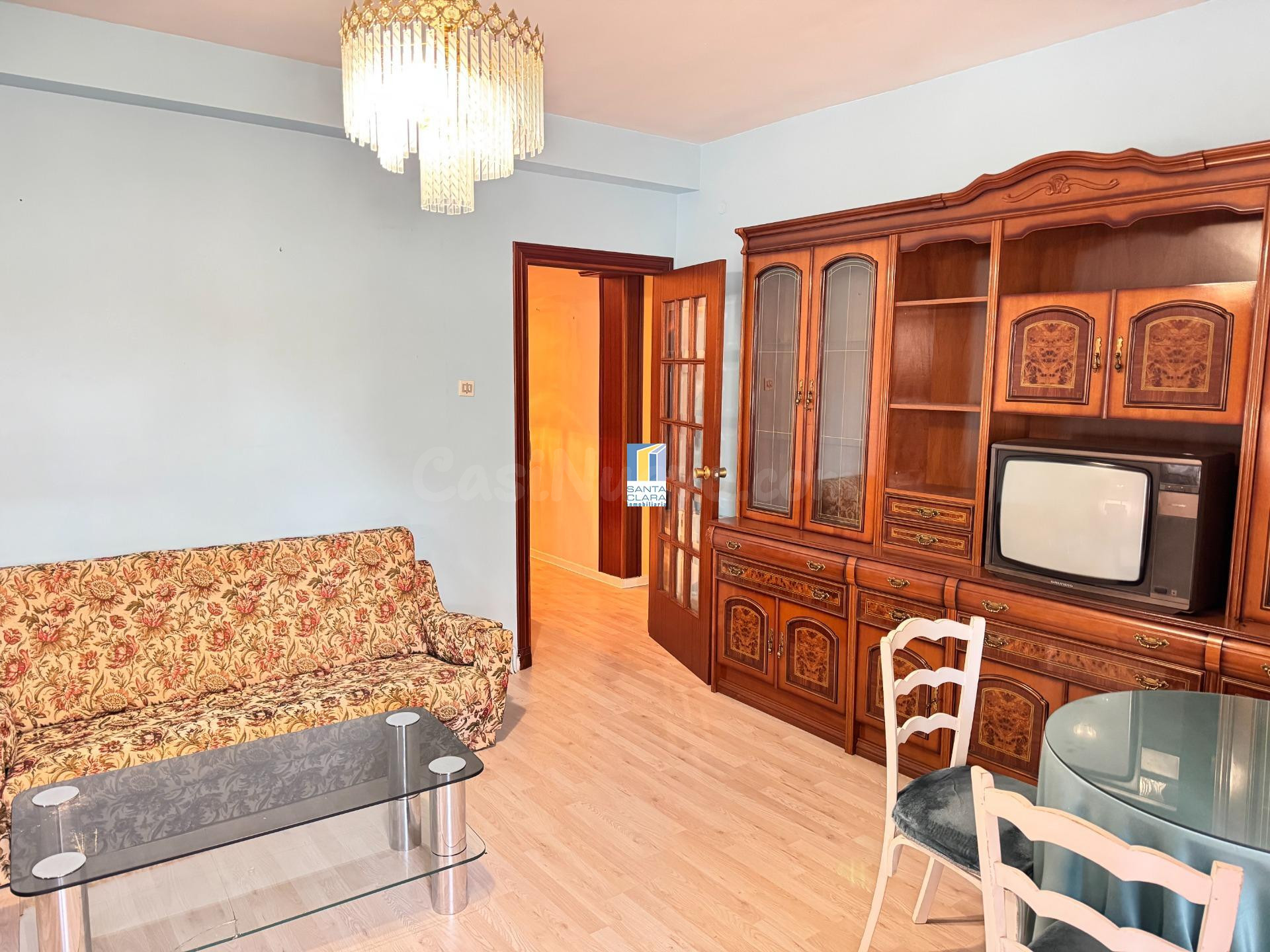 PISO EN VENTA DE 3 DORMITORIOS EN ZONA LOS BLOQUES, ZAMORA. - foto 3