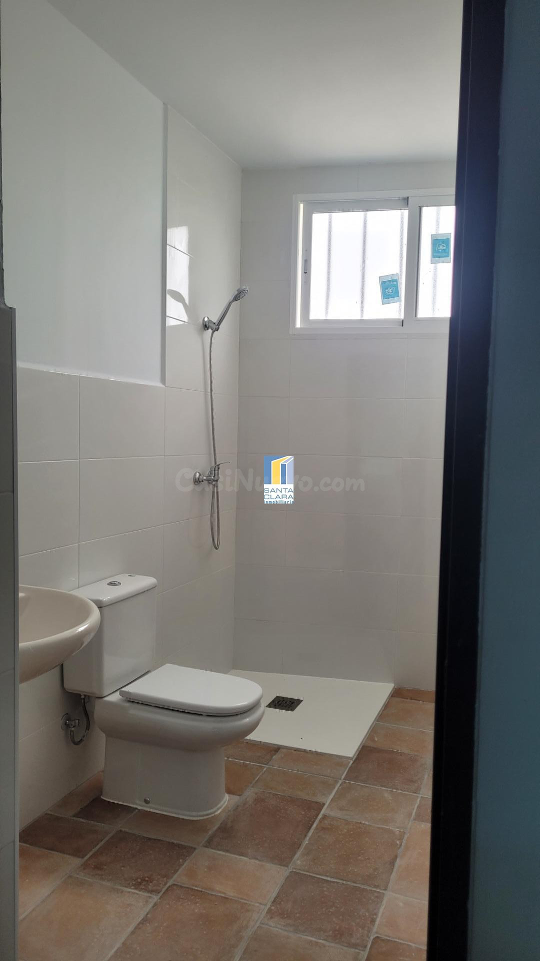 NAVE RECIÉN REFORMADA EN ALQUILER EN MONFARRACINOS, ZAMORA. - foto 5