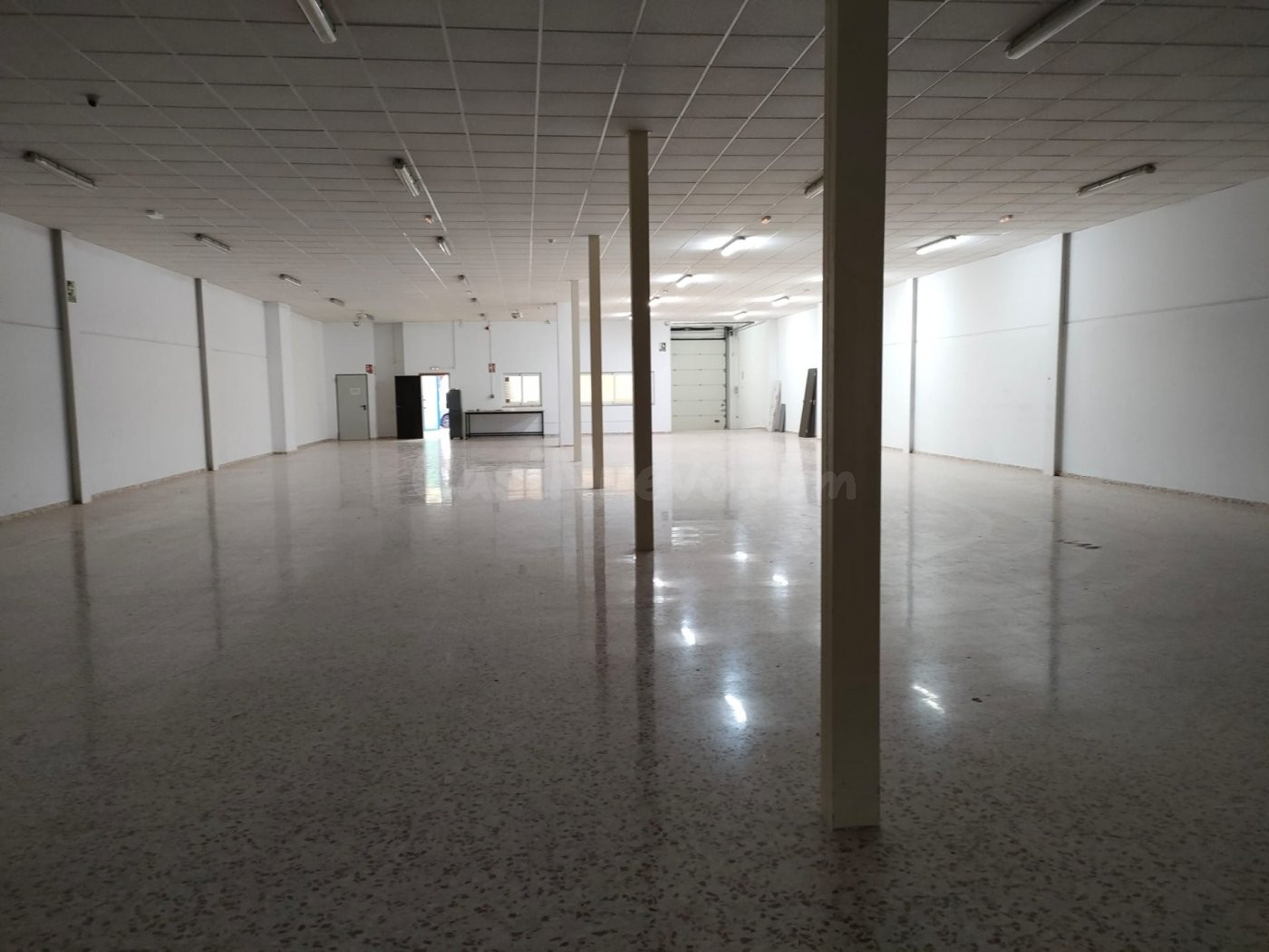 Nave industrial 2251m² en alquiler - Poligono torrellano