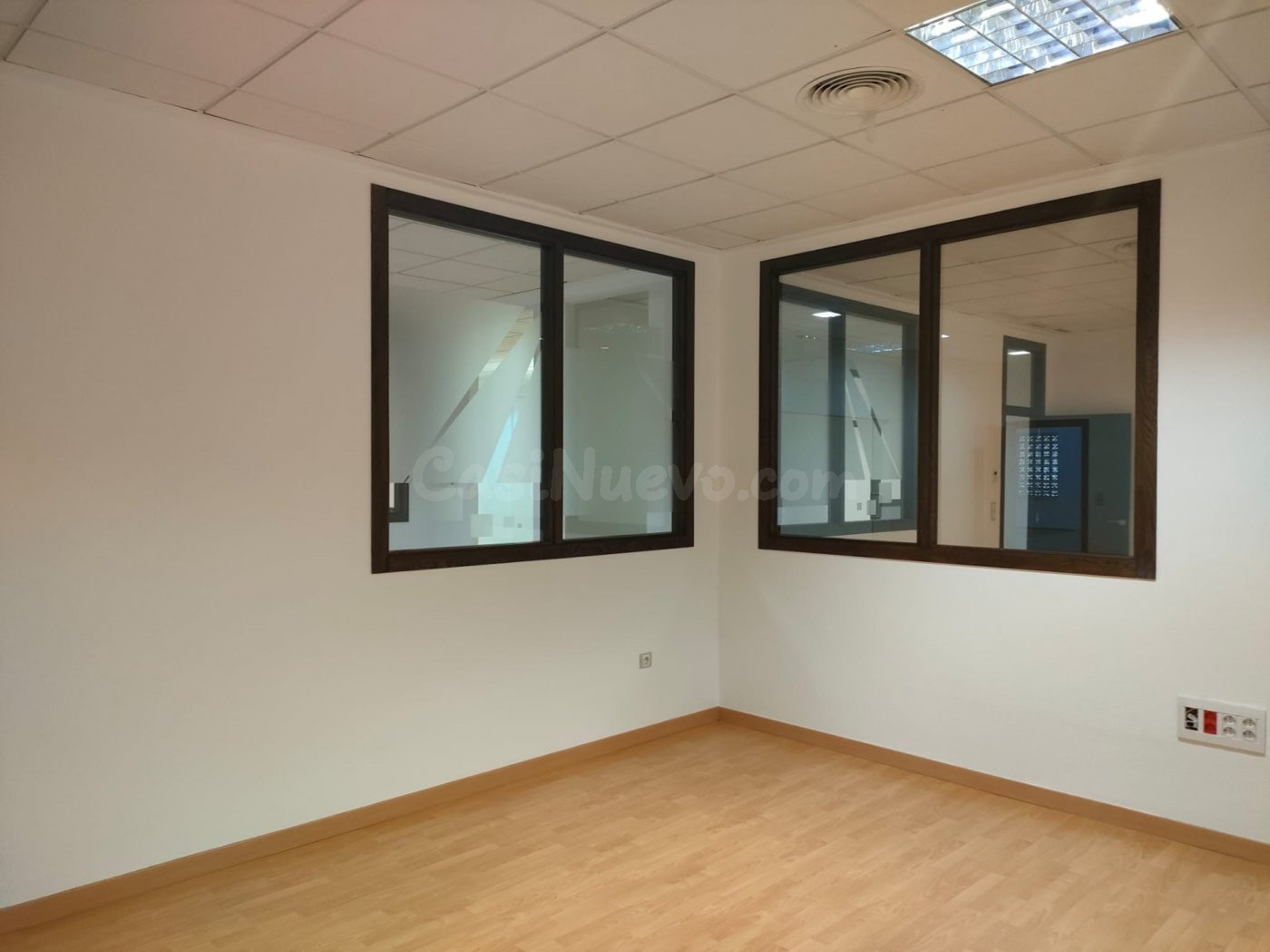 Nave industrial 2251m² en alquiler - Poligono torrellano - foto 3