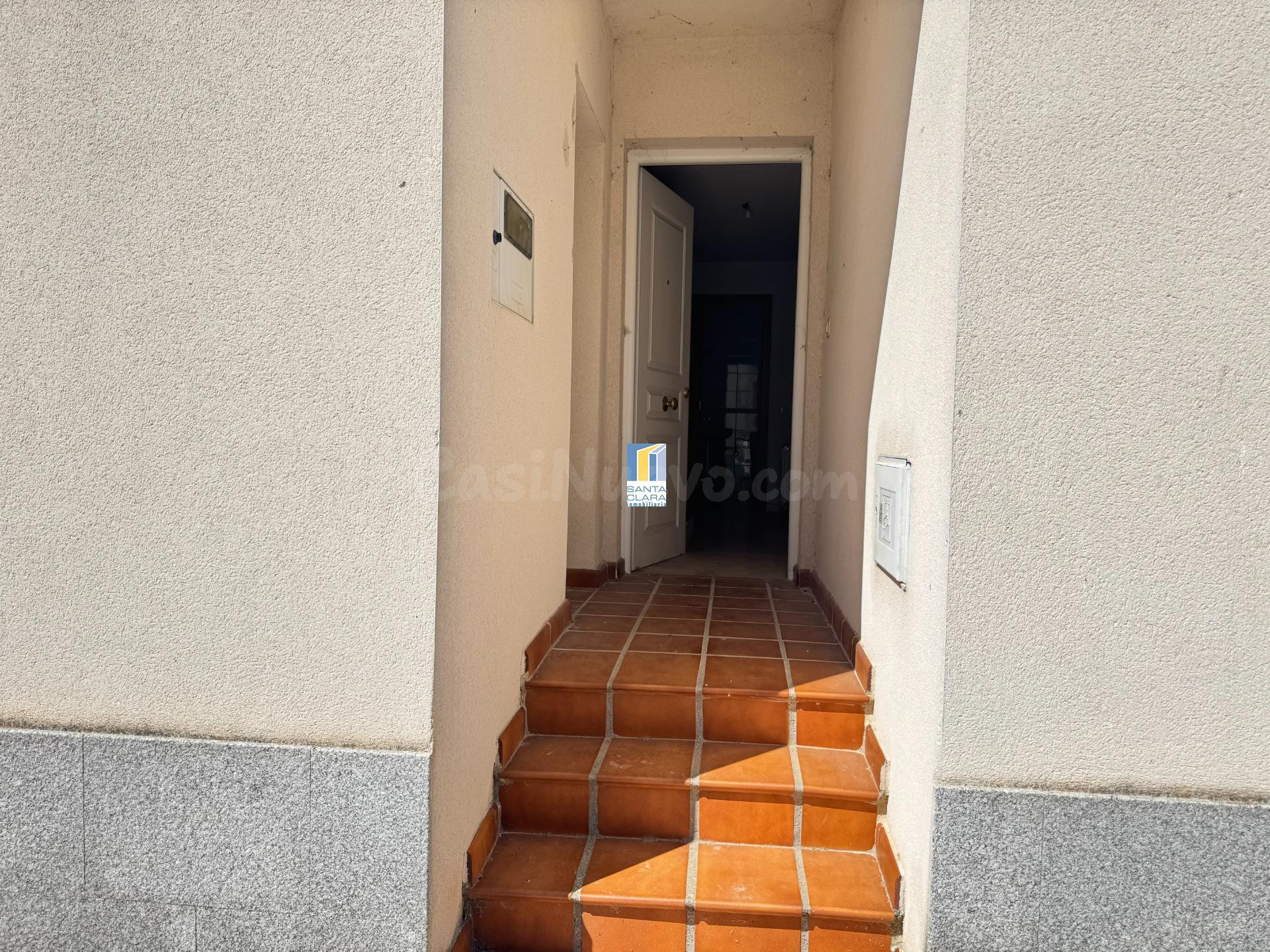CHALET ADOSADO VPO EN VENTA CON PATIO Y GARAJE EN BERMILLO D - foto 3