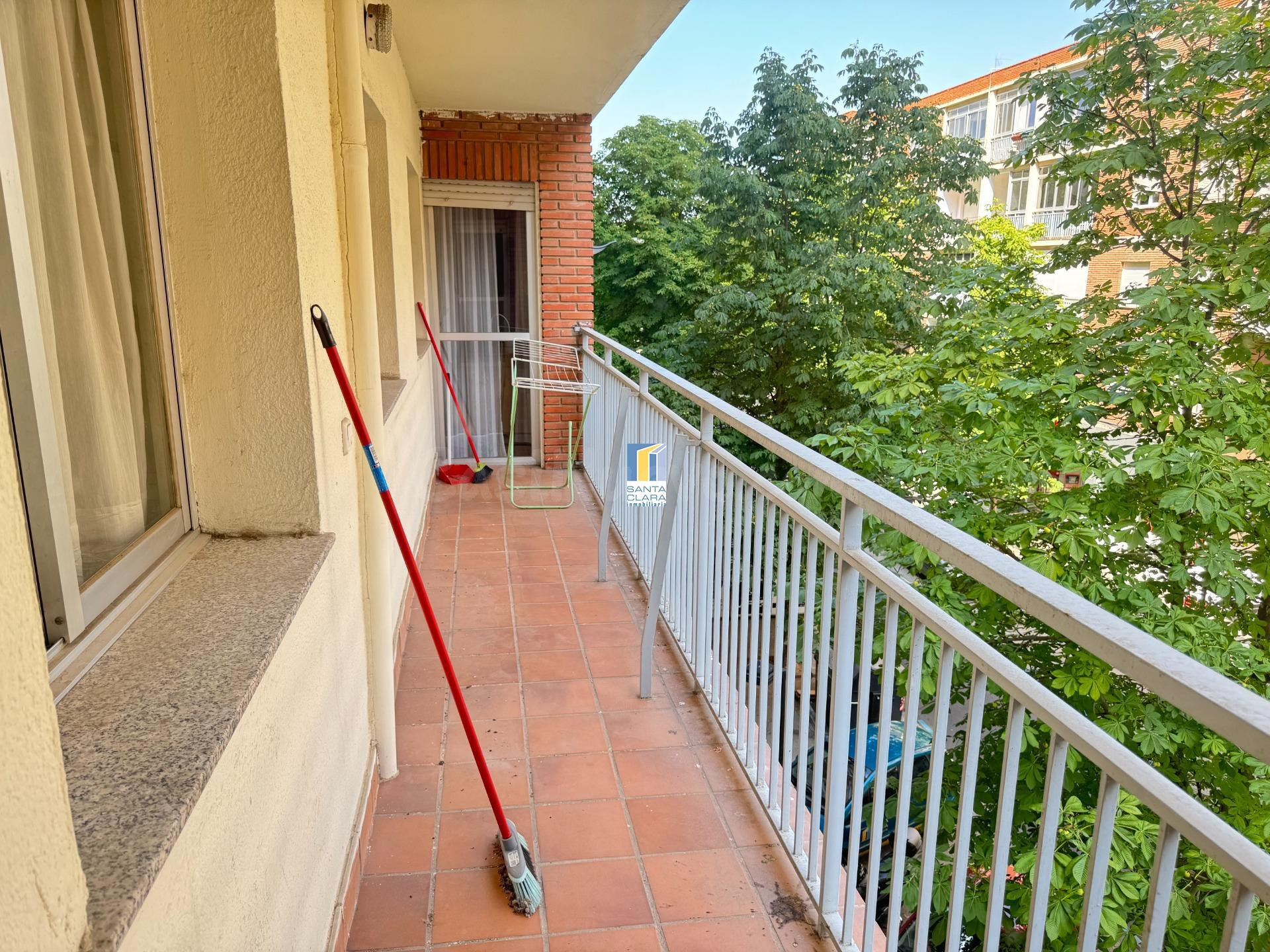 PISO EN VENTA DE 3 DORMITORIOS EN ZONA CENTRO, ZAMORA. - foto 4