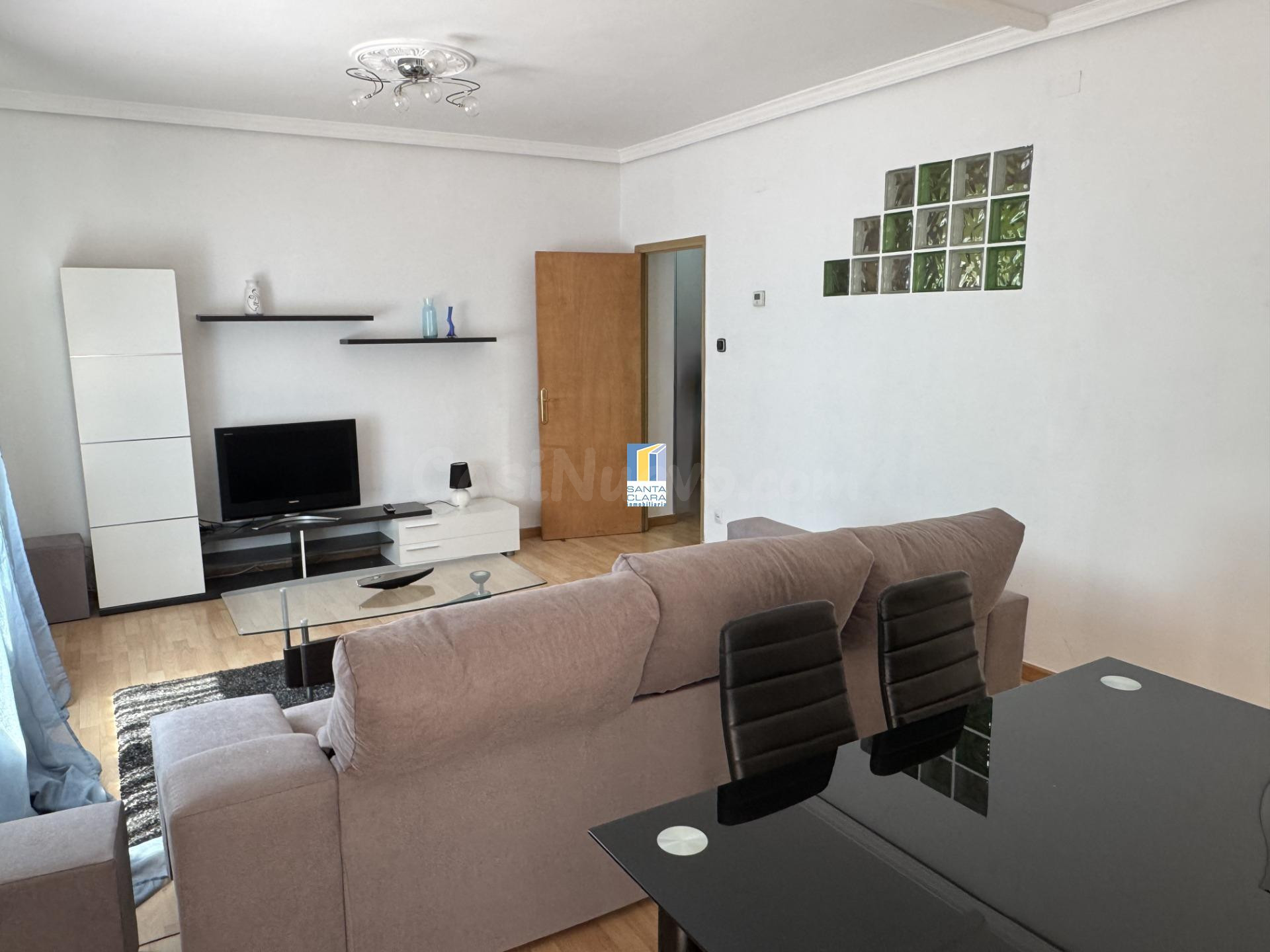 PISO EN VENTA DE 2 DORMITORIOS Y PATIO EN ZONA AVENIDA PRÍNC - foto 2