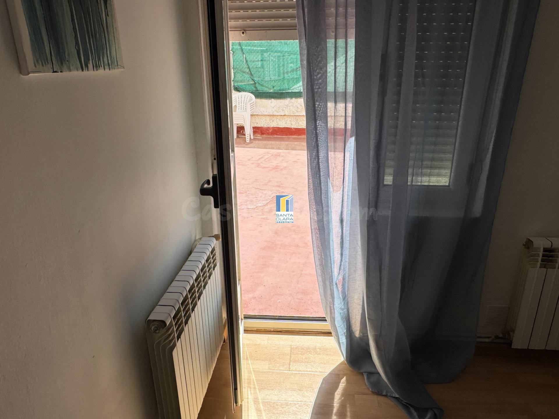 PISO EN VENTA DE 2 DORMITORIOS Y PATIO EN ZONA AVENIDA PRÍNC - foto 3