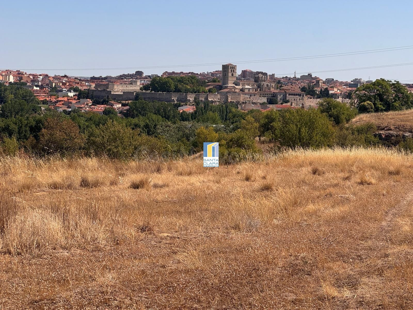 FINCA RÚSTICA EN VENTA CON VISTAS A LA CATEDRAL EN ZONA CARR