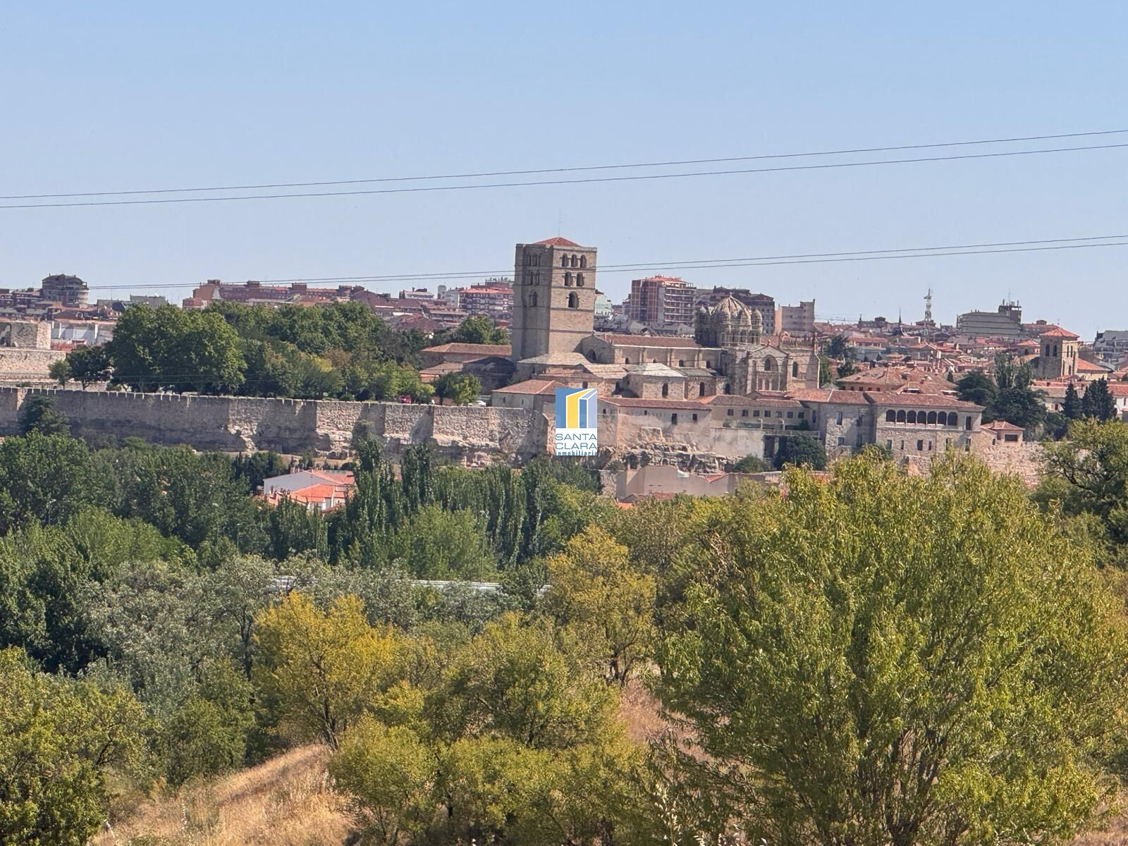 FINCA RÚSTICA EN VENTA CON VISTAS A LA CATEDRAL EN ZONA CARR - foto 2
