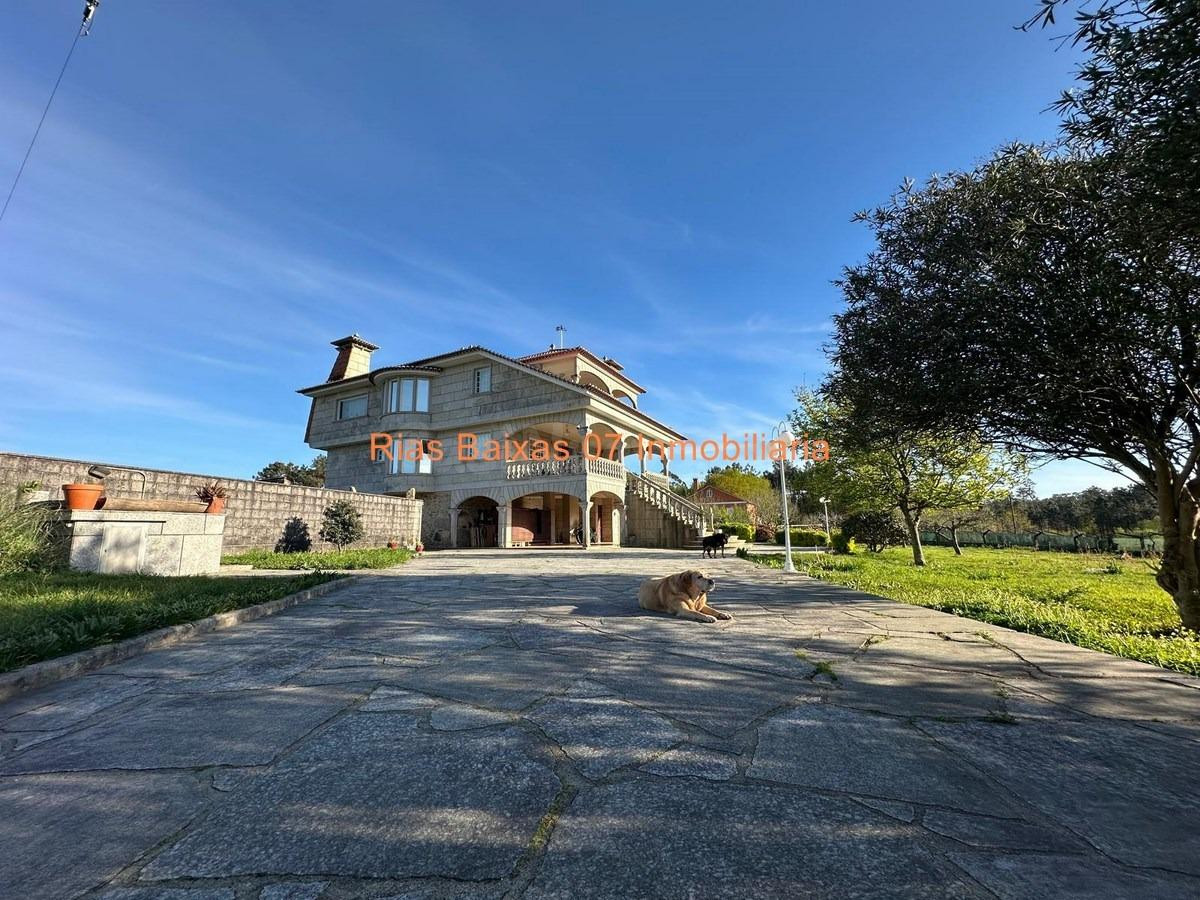 REF 7066 CHALET 6 DORM. CON AMPLIA PARCELA DE 2838m2 ( MOS ) - foto 5