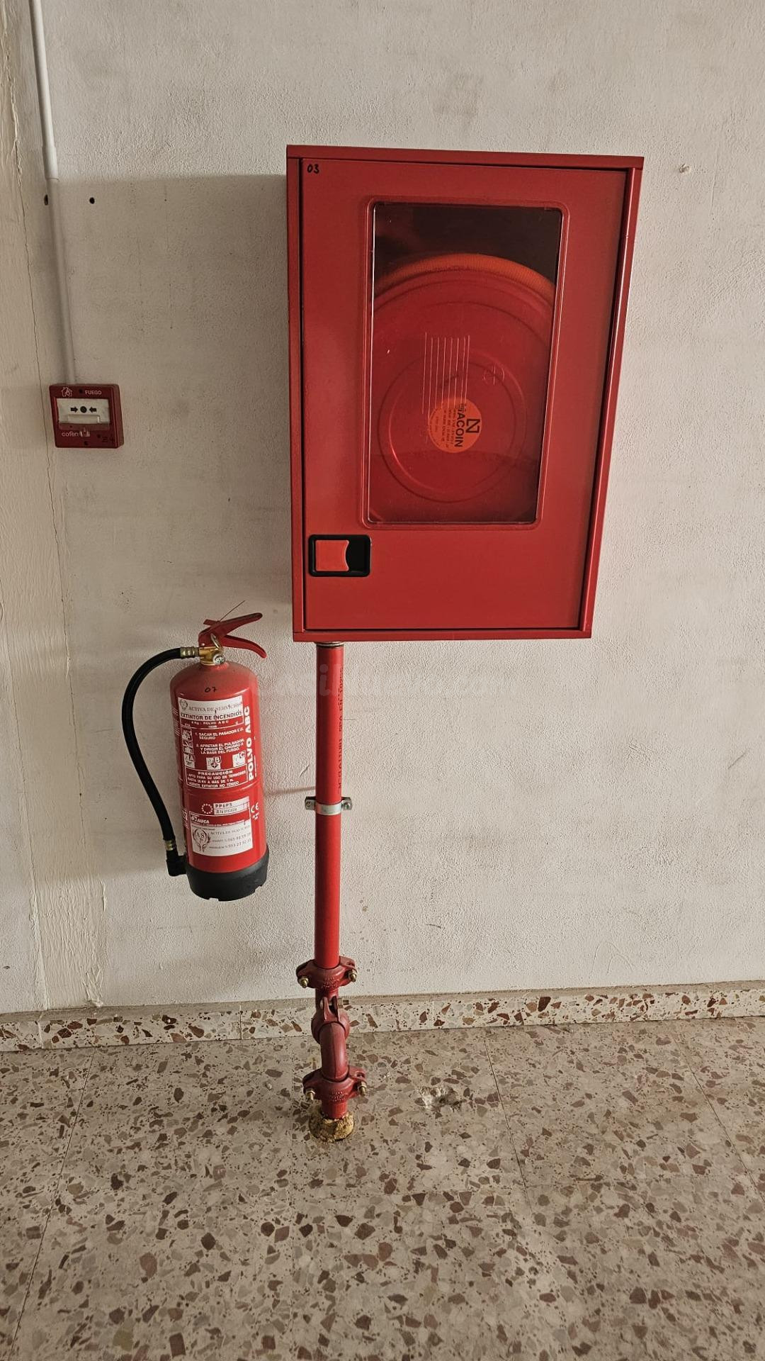 MAGNIFICA NAVE COMERCIAL EN POLIGONO CARRUS - foto 4