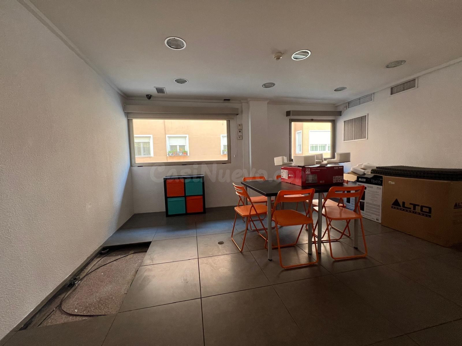 ENTRESUELO COMERCIAL EN VENTA EN ELDA - foto 2