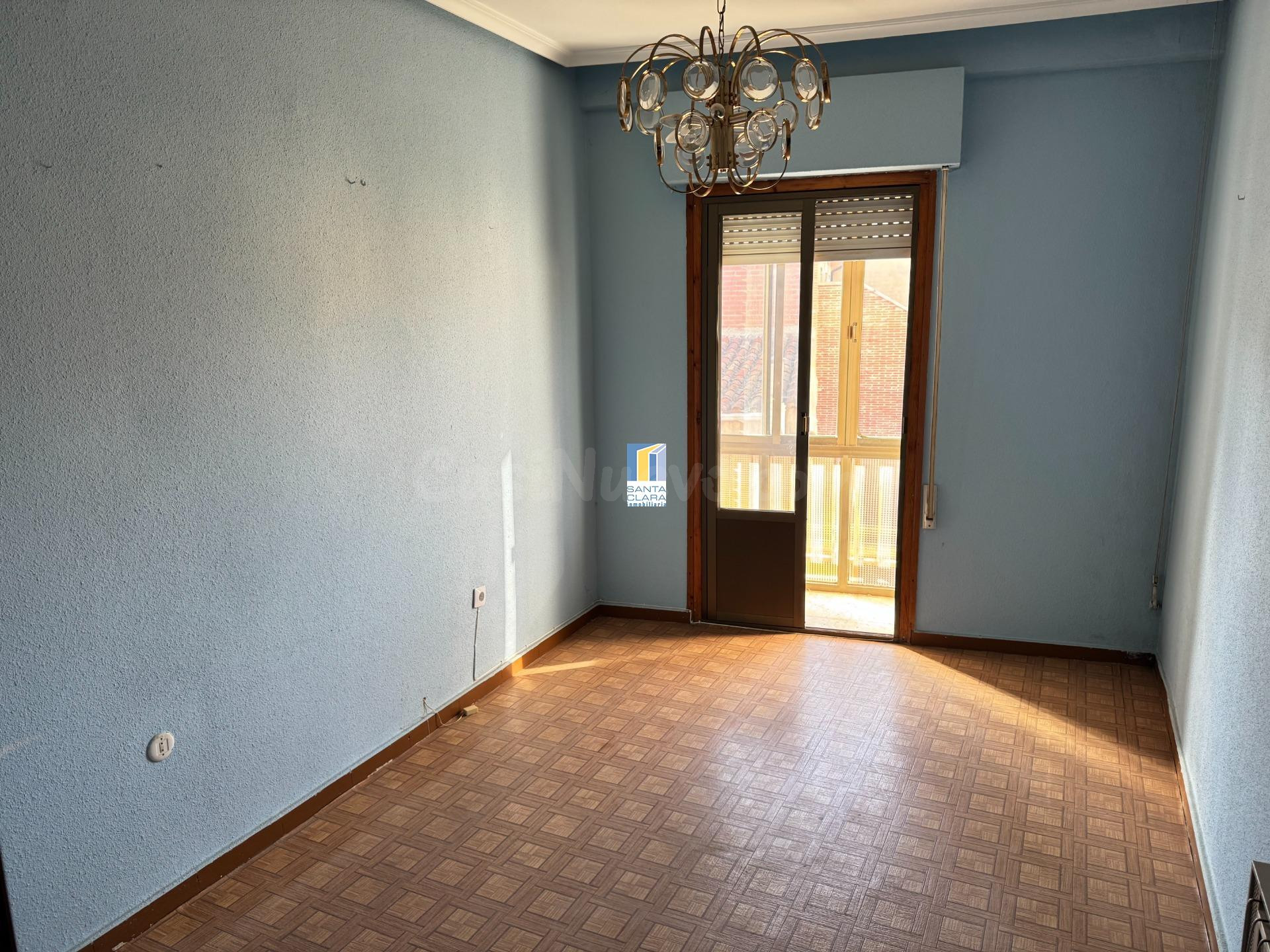 PISO EN VENTA DE 3 DORMITORIOS JUNTO A LA PLAZA MAYOR DE VILLALPANDO, ZAMORA.