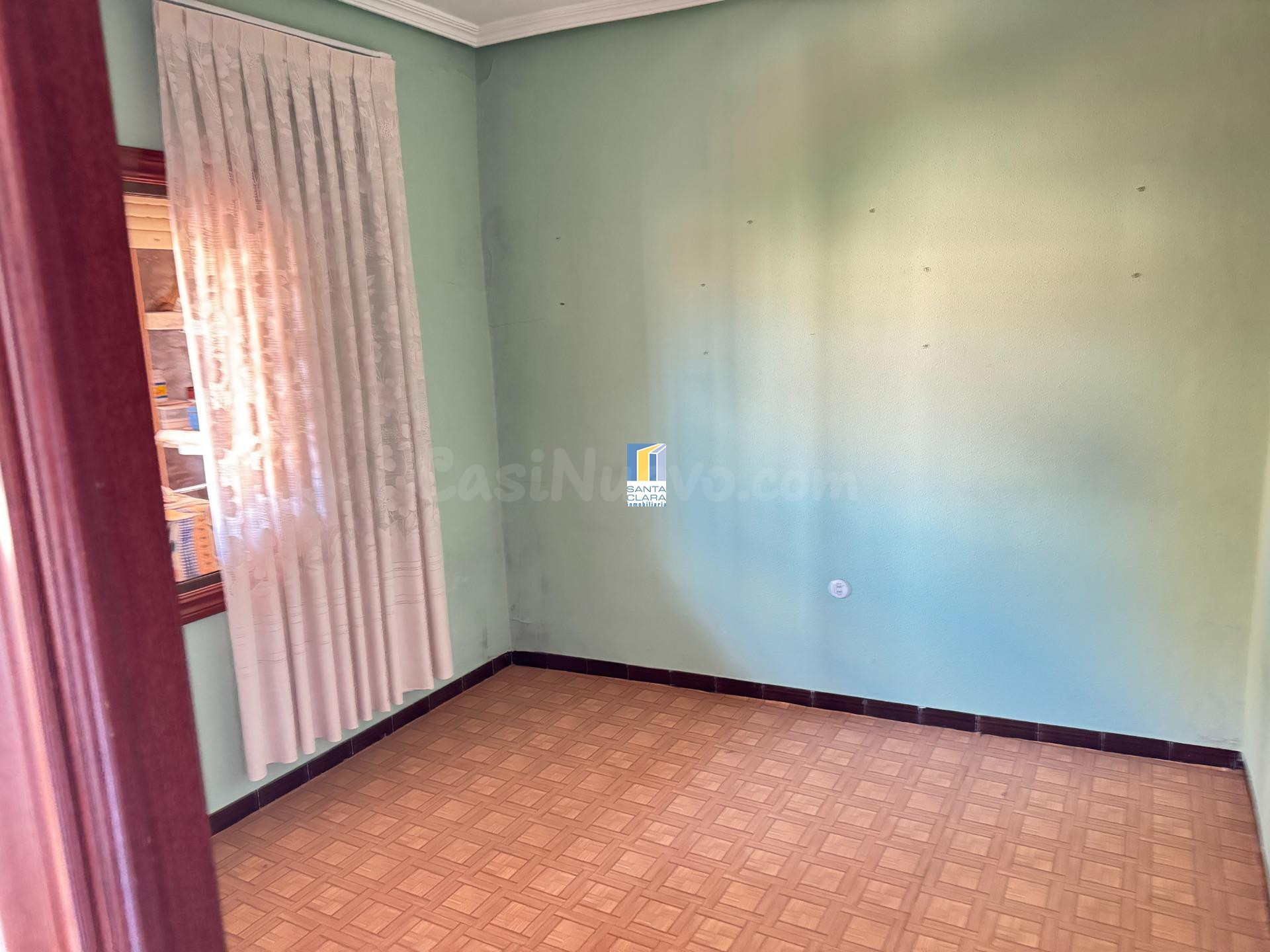 PISO EN VENTA DE 3 DORMITORIOS JUNTO A LA PLAZA MAYOR DE VIL - foto 3