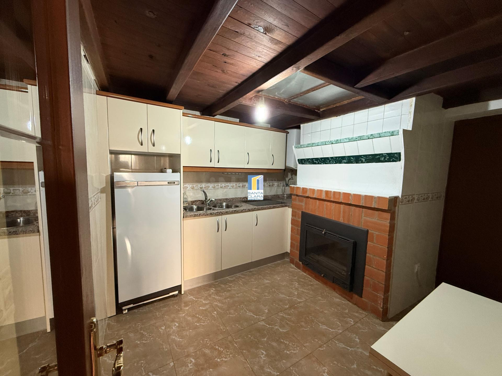 CASA EN VENTA CON 2 DORMITORIOS, LEÑERA Y TRASTERO EN MAYALD - foto 5