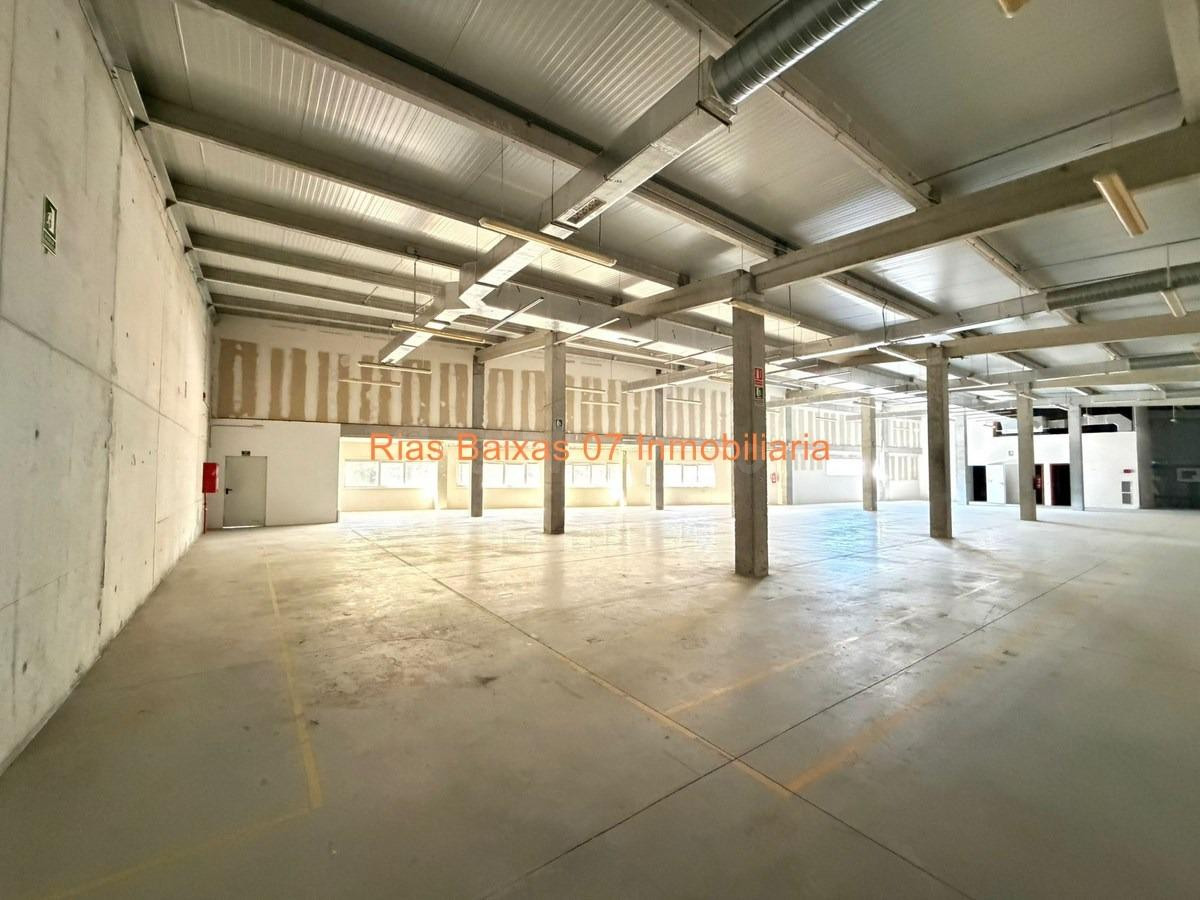 REF 7081 NAVE INDUSTRIAL 3.100 M EN DOS PLANTAS EN PTL VALLA - foto 4