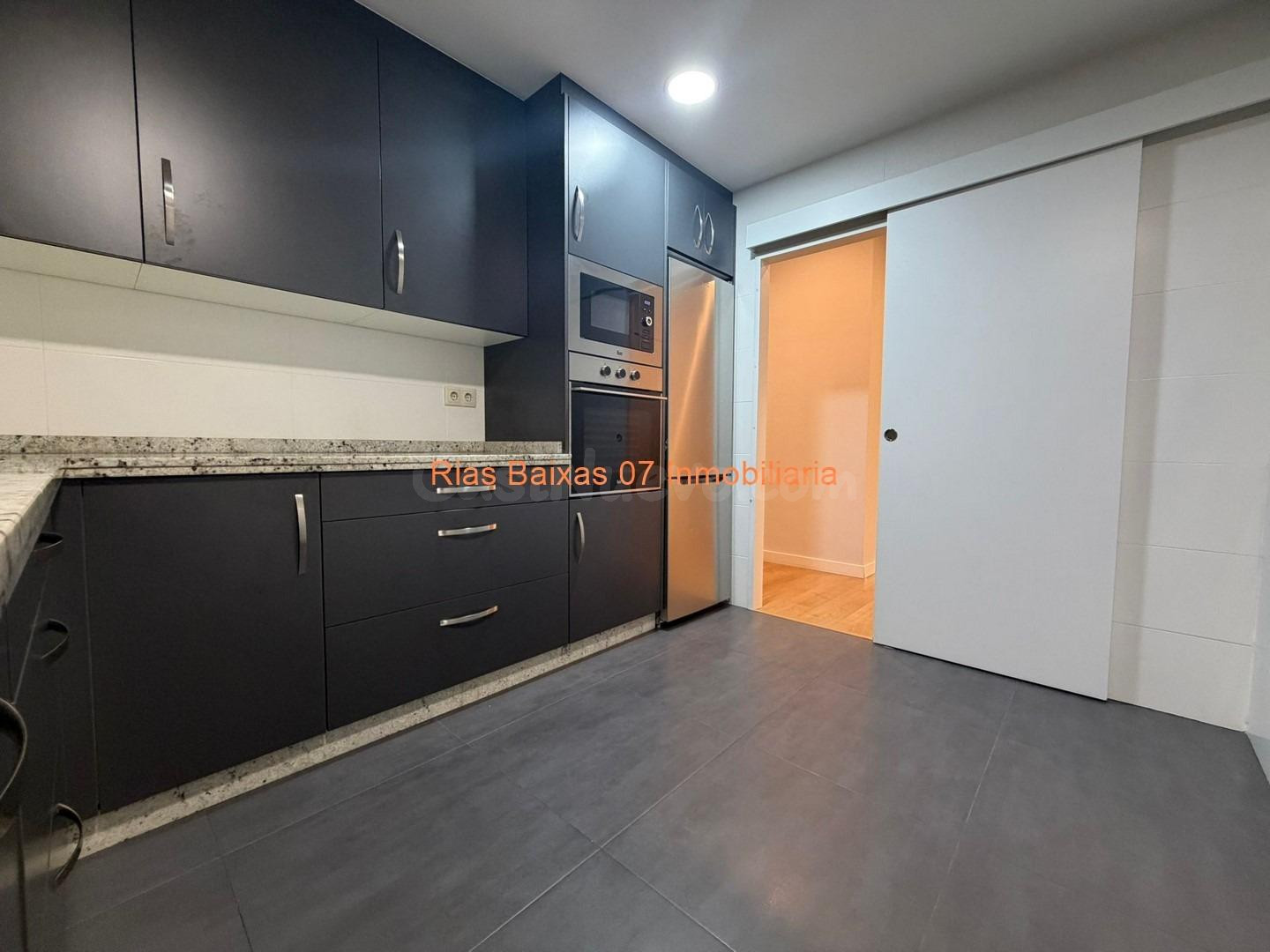 REF 4269 PISO REFORMADO 4 DORM. CON GARAJE ZONA ROSALIA DE C - foto 5