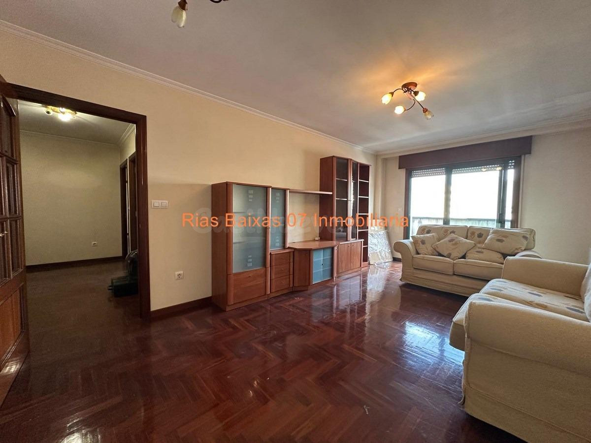 REF 7090 PISO DE 3 DORM. + 2 BAÑOS + 2 PLAZAS DE GARAJE CÉNT - foto 2