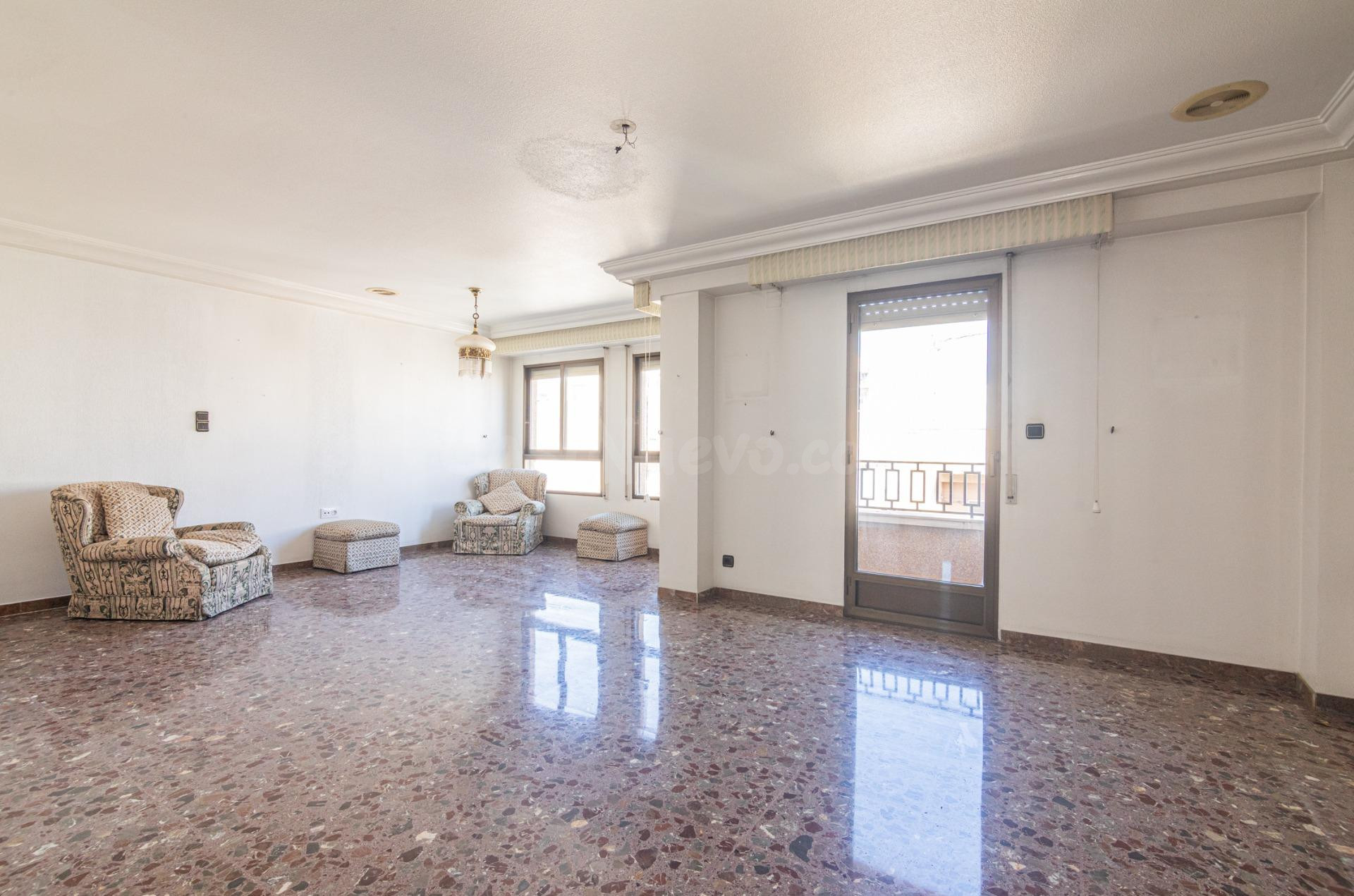 Amplio Piso en Elche, Corazón de Jesús
