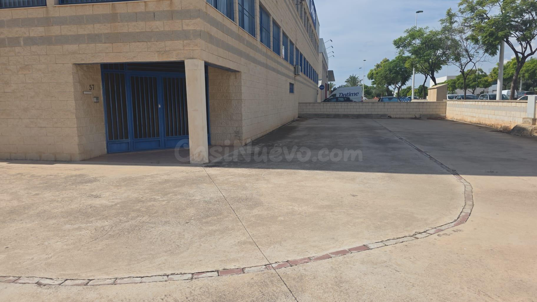 Nave Industrial en Alquiler en Elche Parque Empresarial - €2