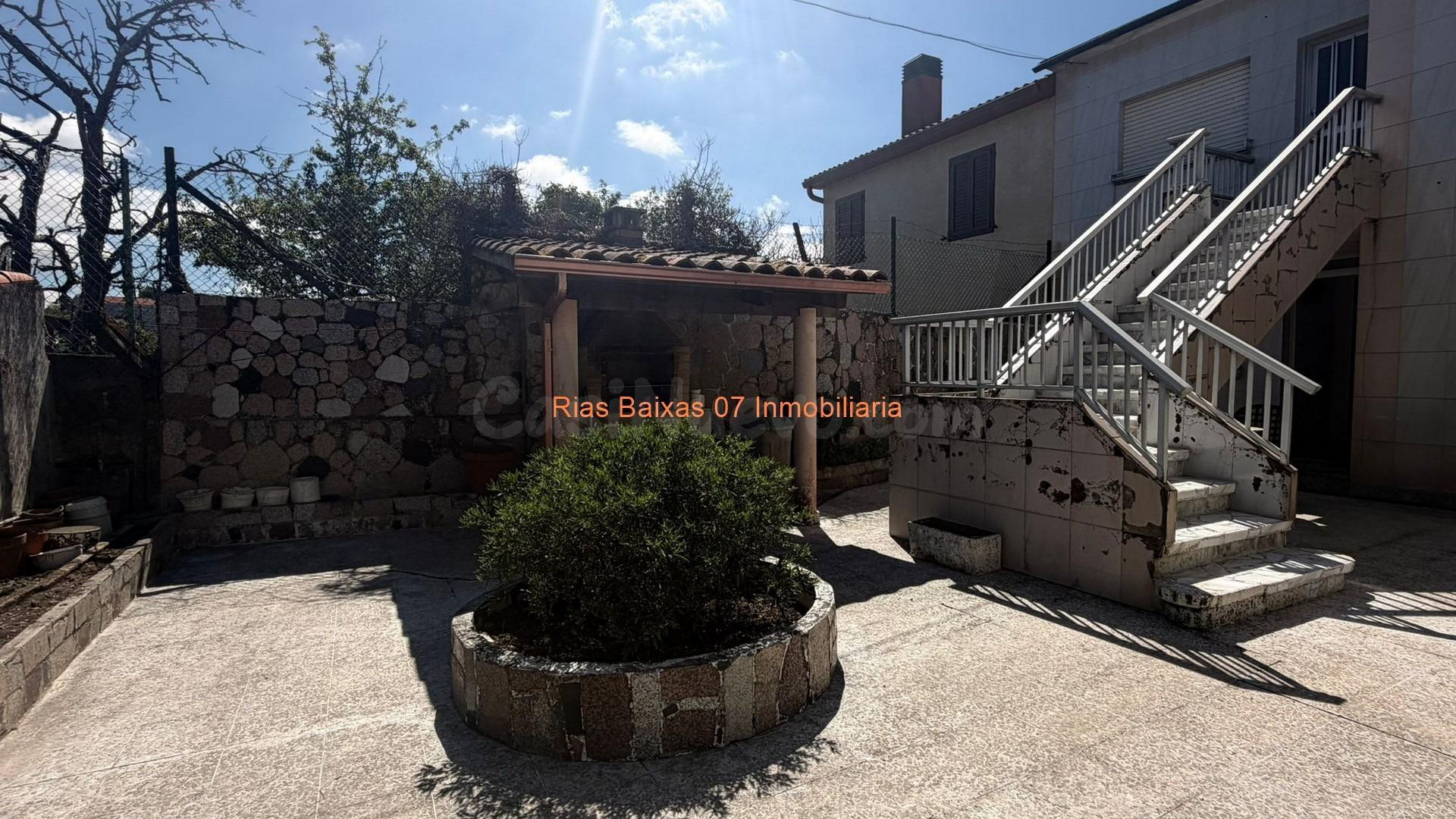 REF 4270 DOS CASAS CON TERRENO CERRADO Y PISCINA TAMEIGA ( M - foto 4