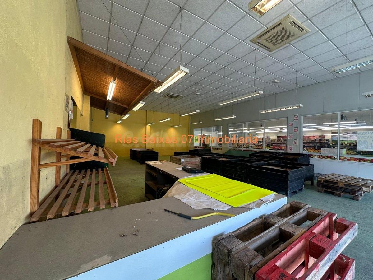 REF 7093 LOCAL COMERCIAL DE 350 M2 CON APARCAMIENTO EN N-550 - foto 3