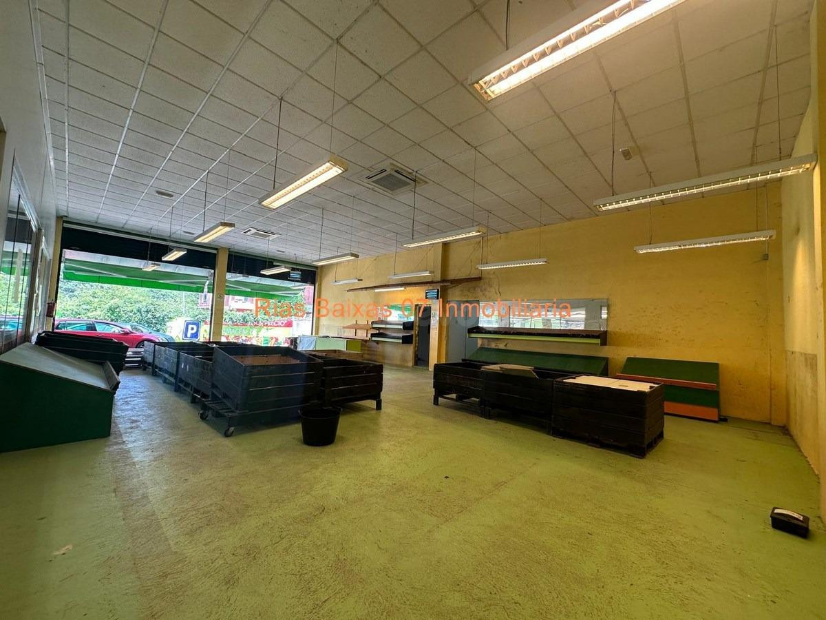 REF 7093 LOCAL COMERCIAL DE 350 M2 CON APARCAMIENTO EN N-550 - foto 4