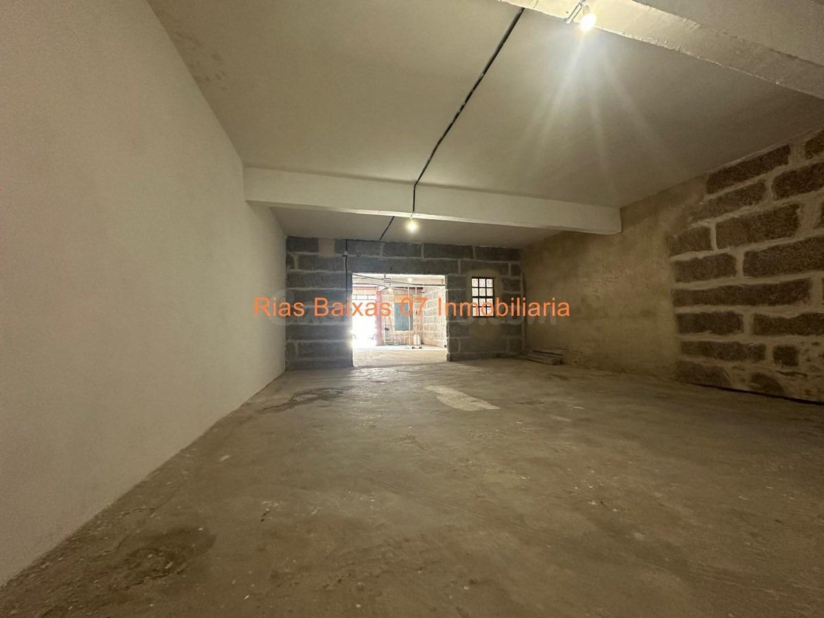 REF 7095 LOCAL COMERCIAL DE 176 M2 EN AV. RAMON NIETO (VIGO)