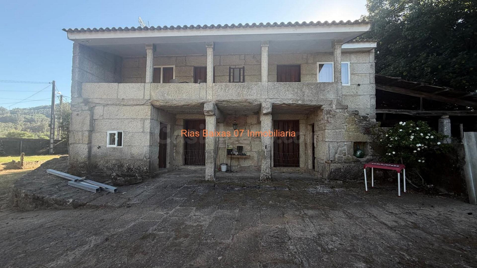 REF 4273 CASA  TRADICIONAL GALLEGA 3 DORM. CON TERRENO DE 23