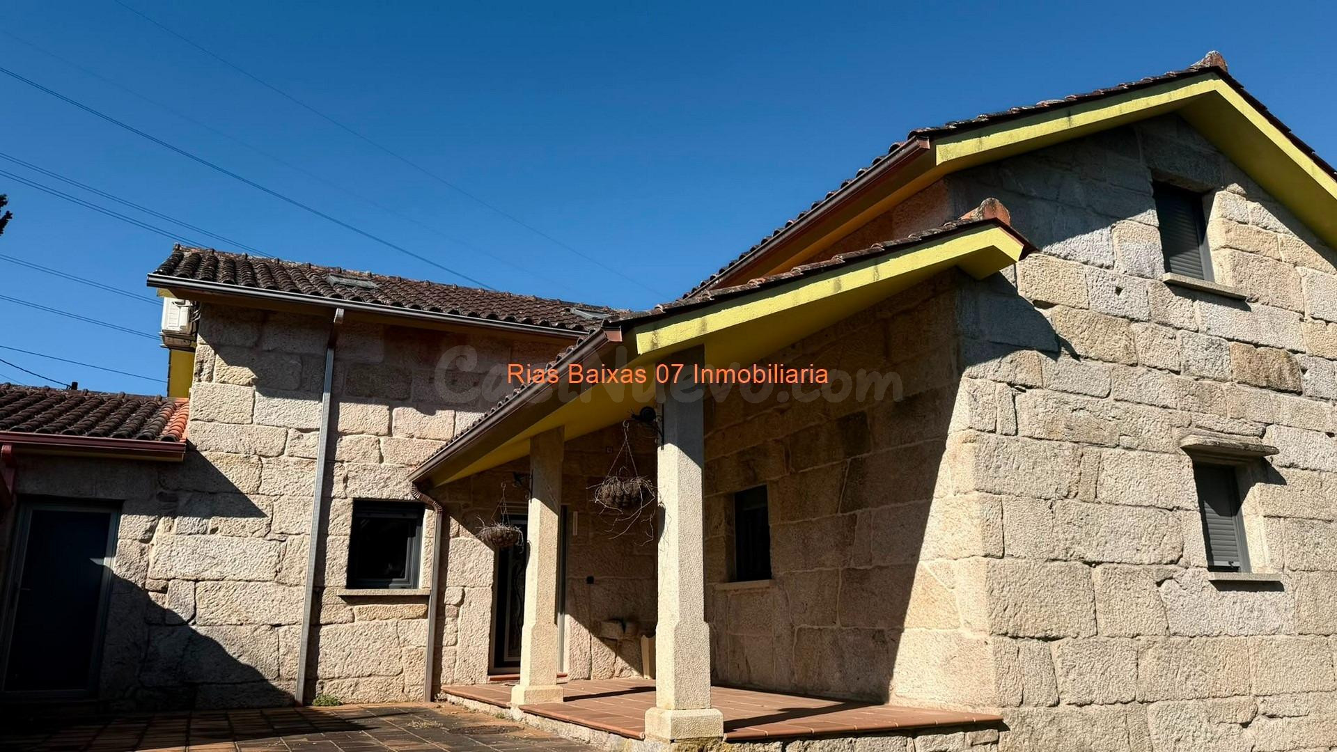 REF 4275 CASA DE PIEDRA 4 DORM. CON GRAN TERRENO DE 6900m2 COVELO - foto 2
