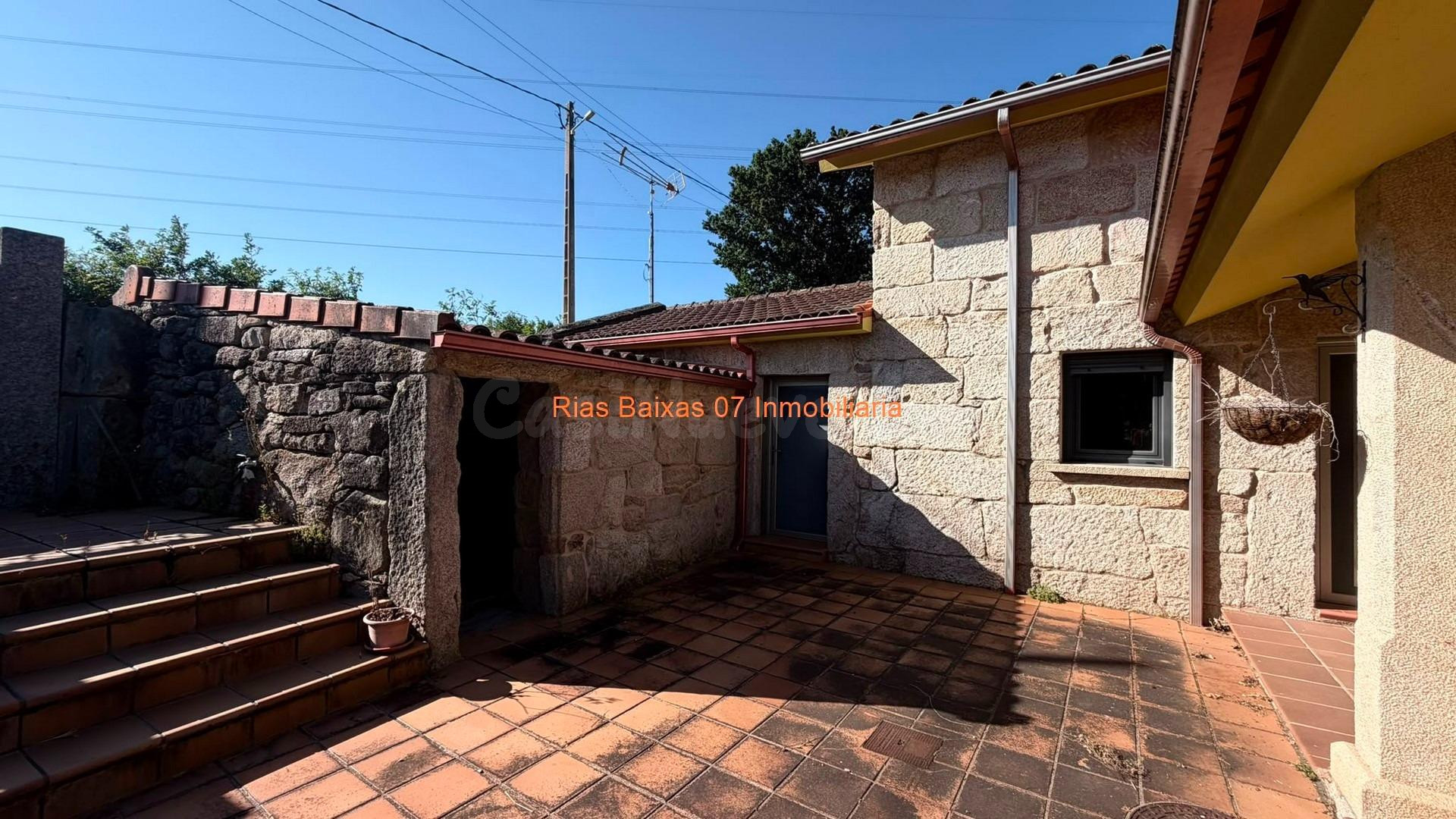 REF 4275 CASA DE PIEDRA 4 DORM. CON GRAN TERRENO DE 6900m2 COVELO - foto 3