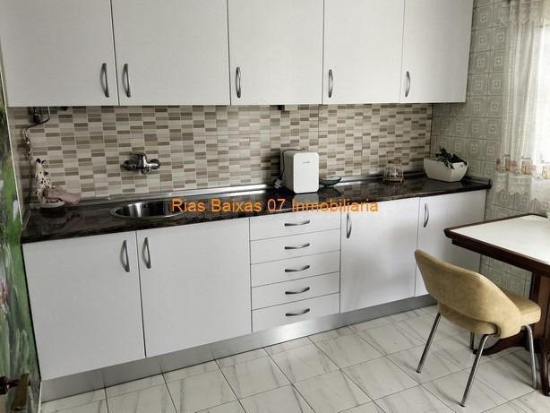 REF 3142 CASA PAREADA DE PIEDRA DE 4 DORM. CON 1000m2 TERREN