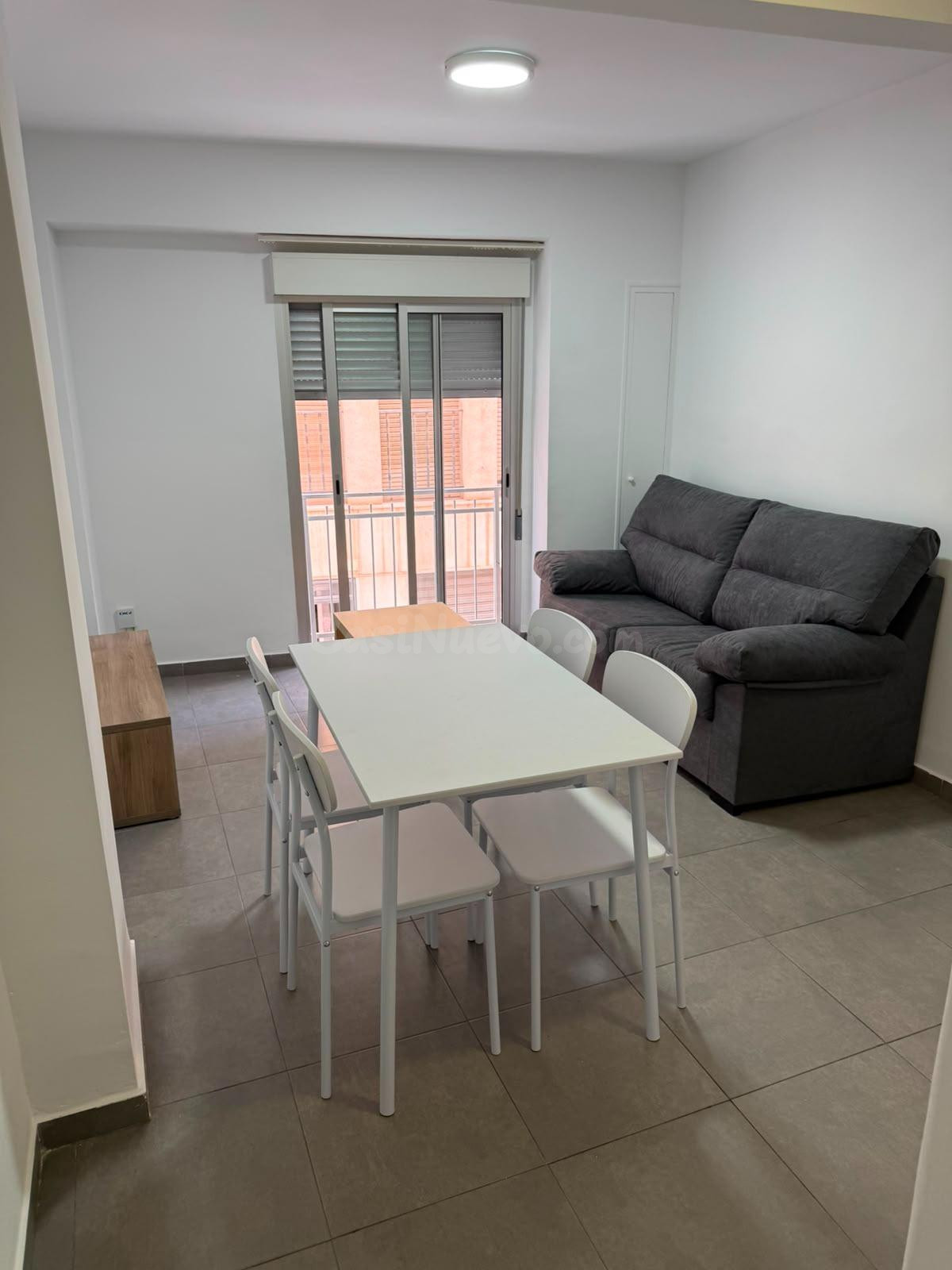 Piso 2 habitaciones 75m² en alquiler - Centro - foto 2