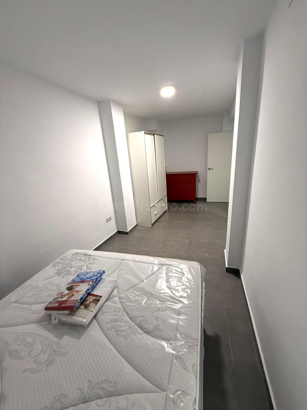 Piso 2 habitaciones 75m² en alquiler - Centro - foto 4