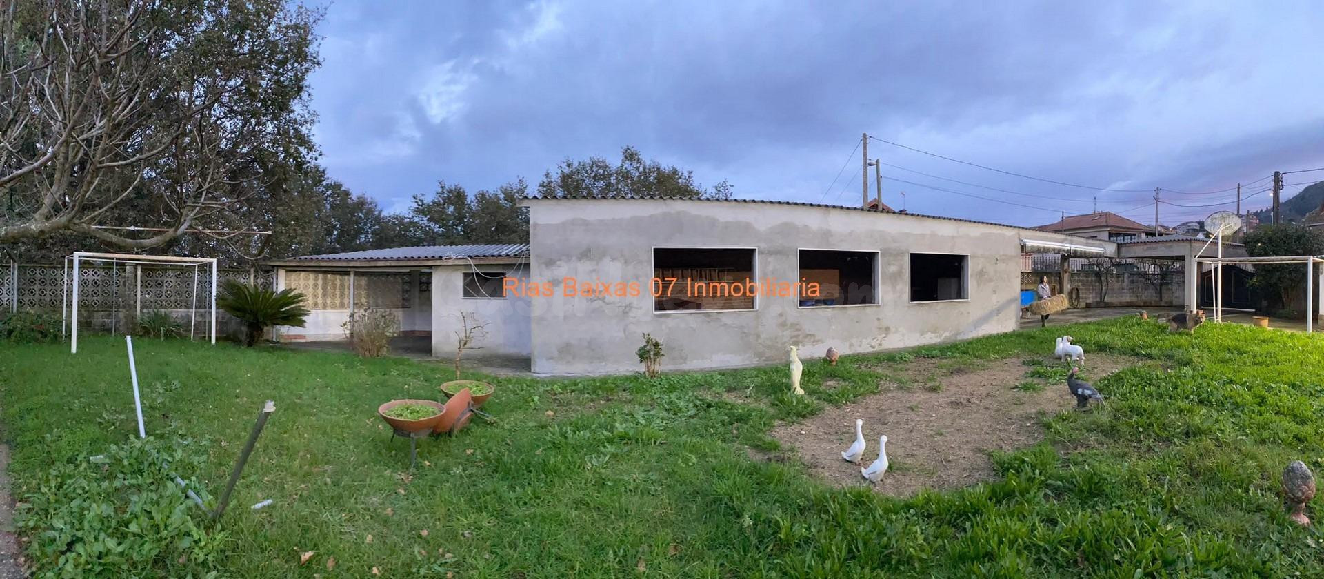 REF 4277 CASA PARA REMATAR PLANTA BAJA CON ANEXOS Y JARDIN C - foto 3
