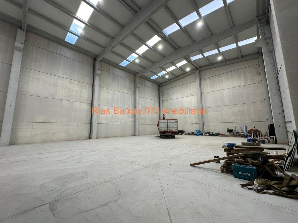 REF 7105  NAVE INDUSTRIAL DE 500 M2 CON 3 PLANTAS DE OFICINA - foto 4