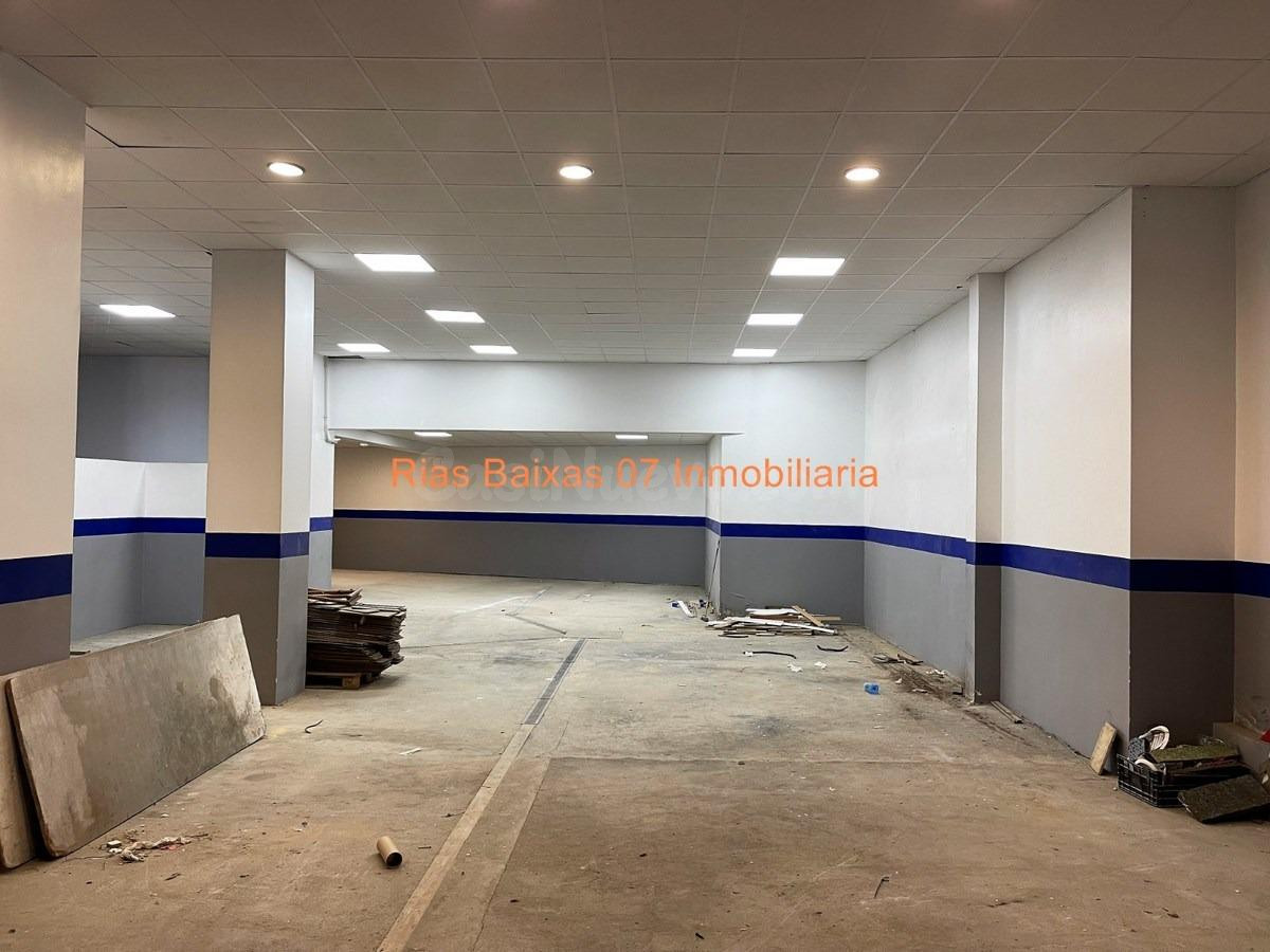 REF 7106 LOCAL COMERCIAL DE 324 M2 CON RENTABILIDAD EN RUA X
