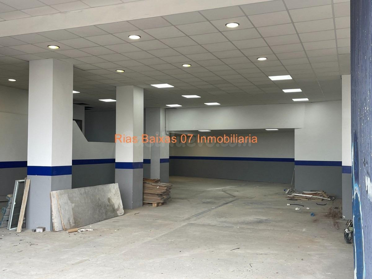 REF 7106 LOCAL COMERCIAL DE 324 M2 CON RENTABILIDAD EN RUA X - foto 2