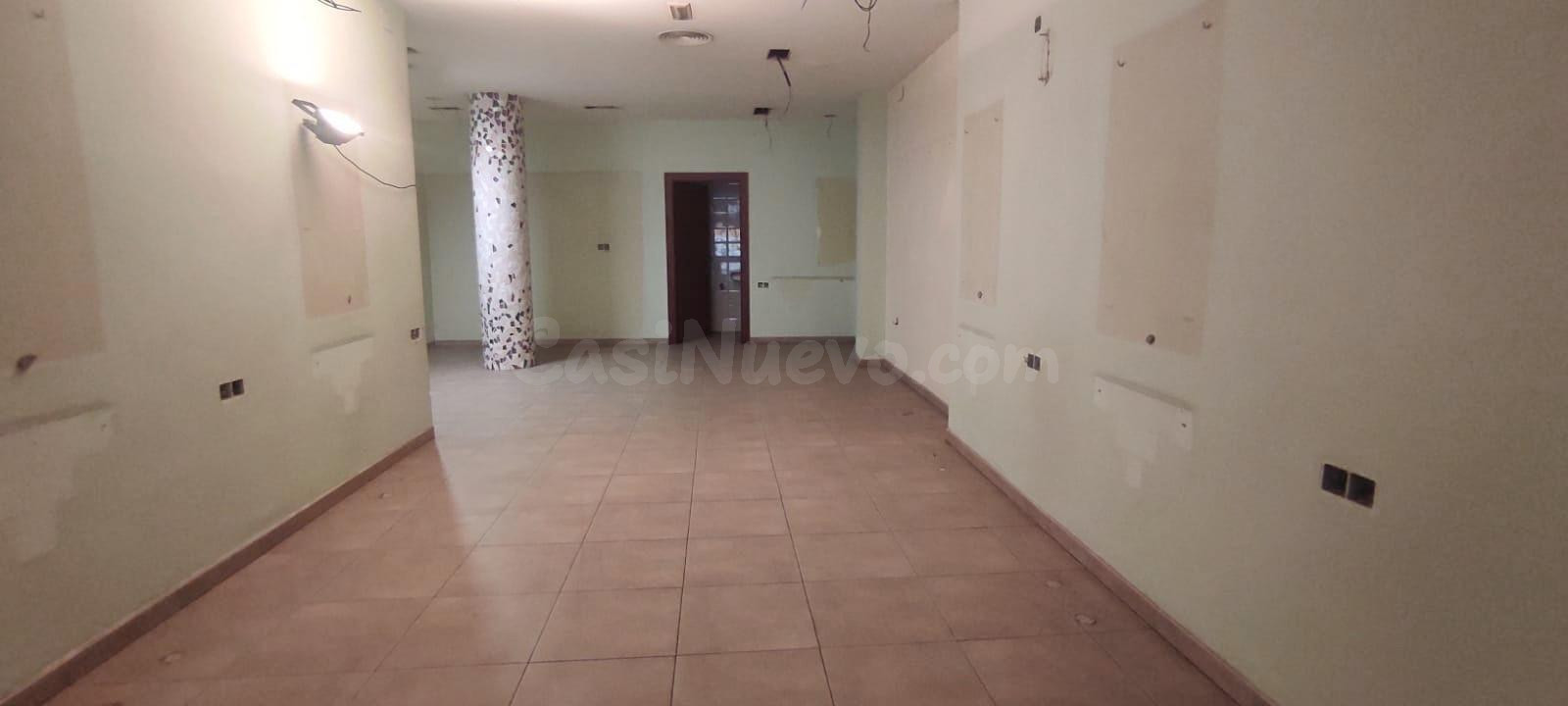 Local comercial 185m² en alquiler - Corazon de Jesus