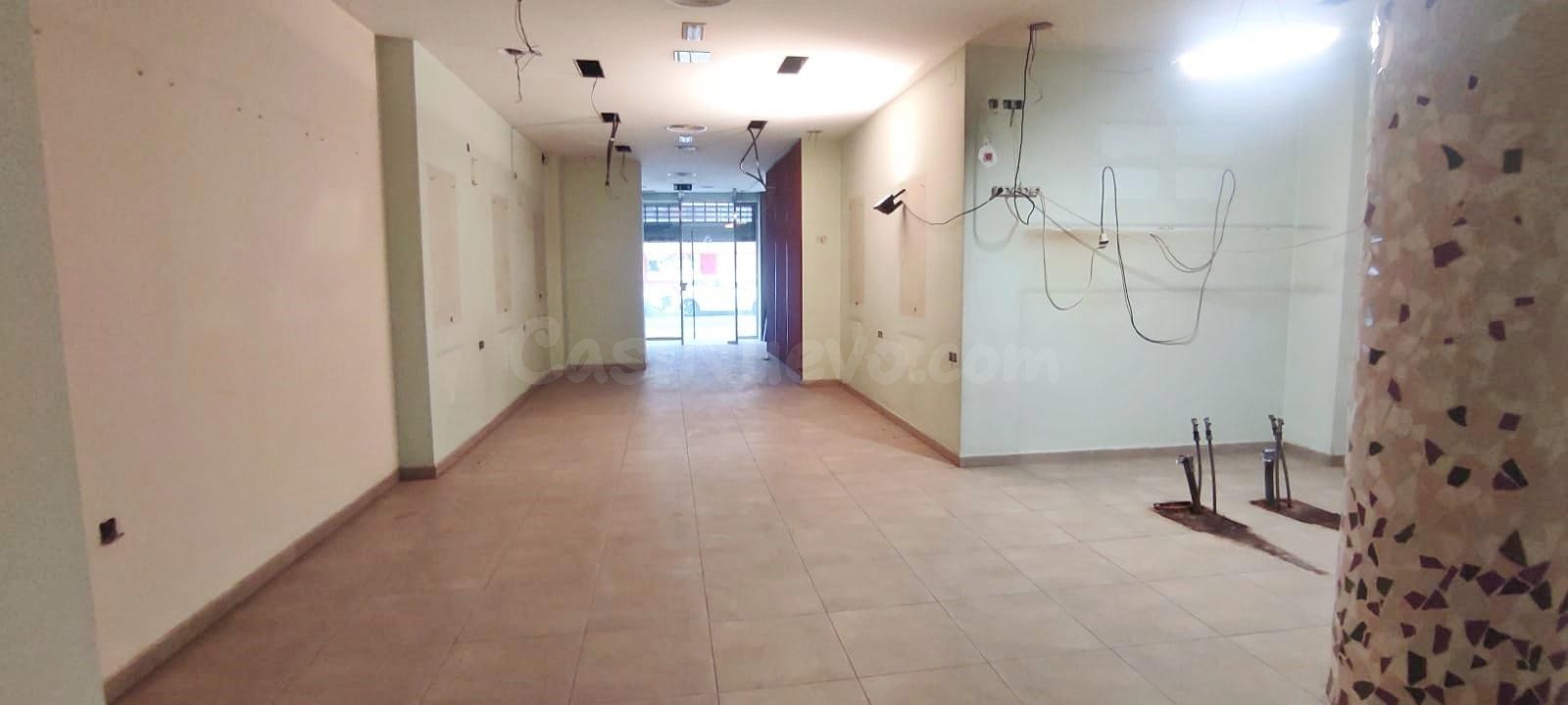 Local comercial 185m² en alquiler - Corazon de Jesus - foto 2
