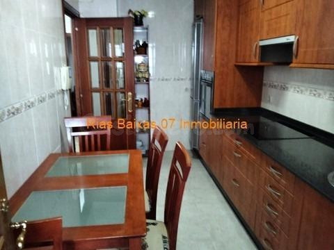 REF 3143 AMPLIO PISO DE 3 DORMITORIOS , 2 BAÑOS Y GARAJE EN  - foto 3