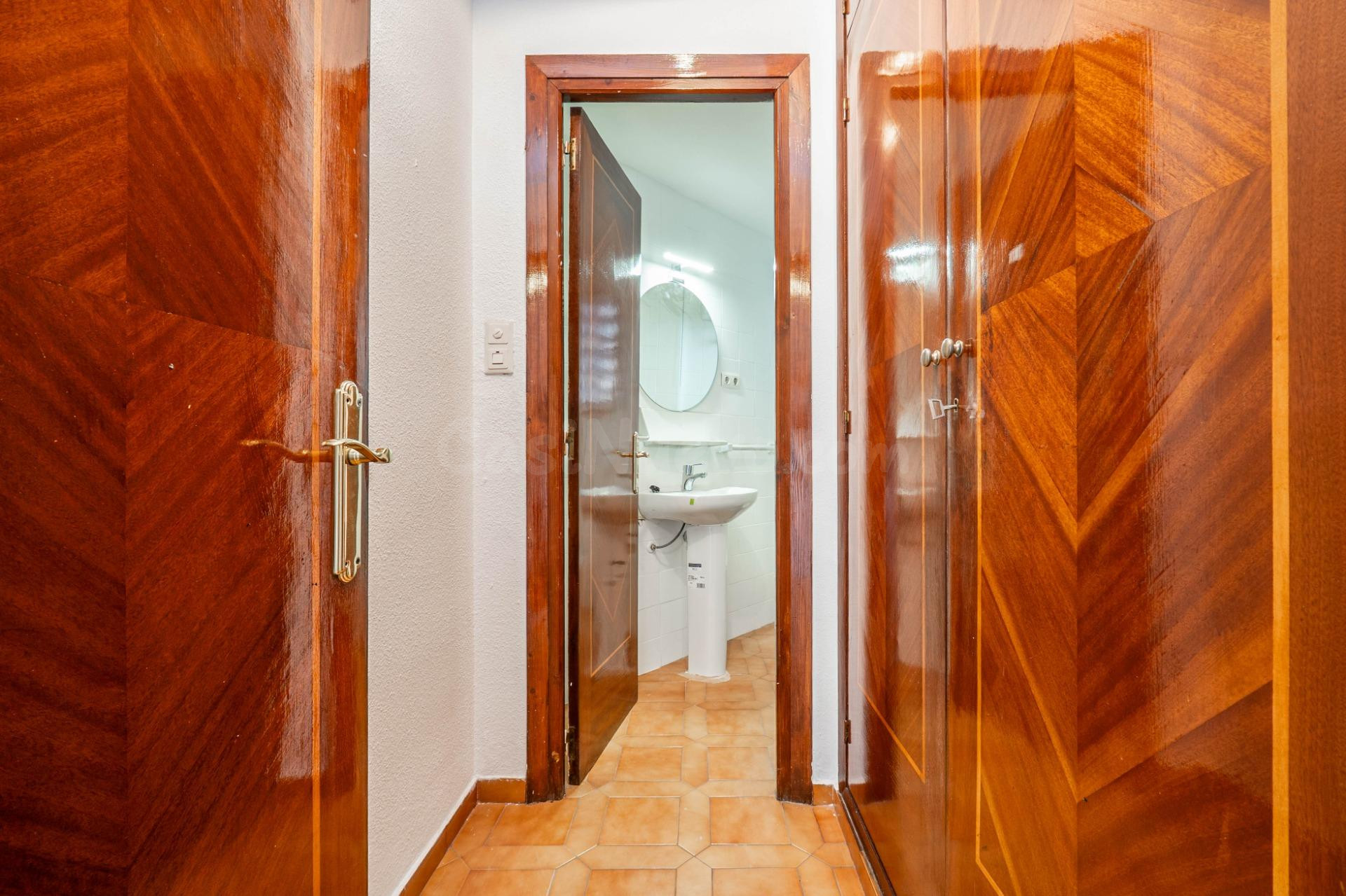 Habitación con aseo privado junto al Campus de Fuentenueva - foto 4