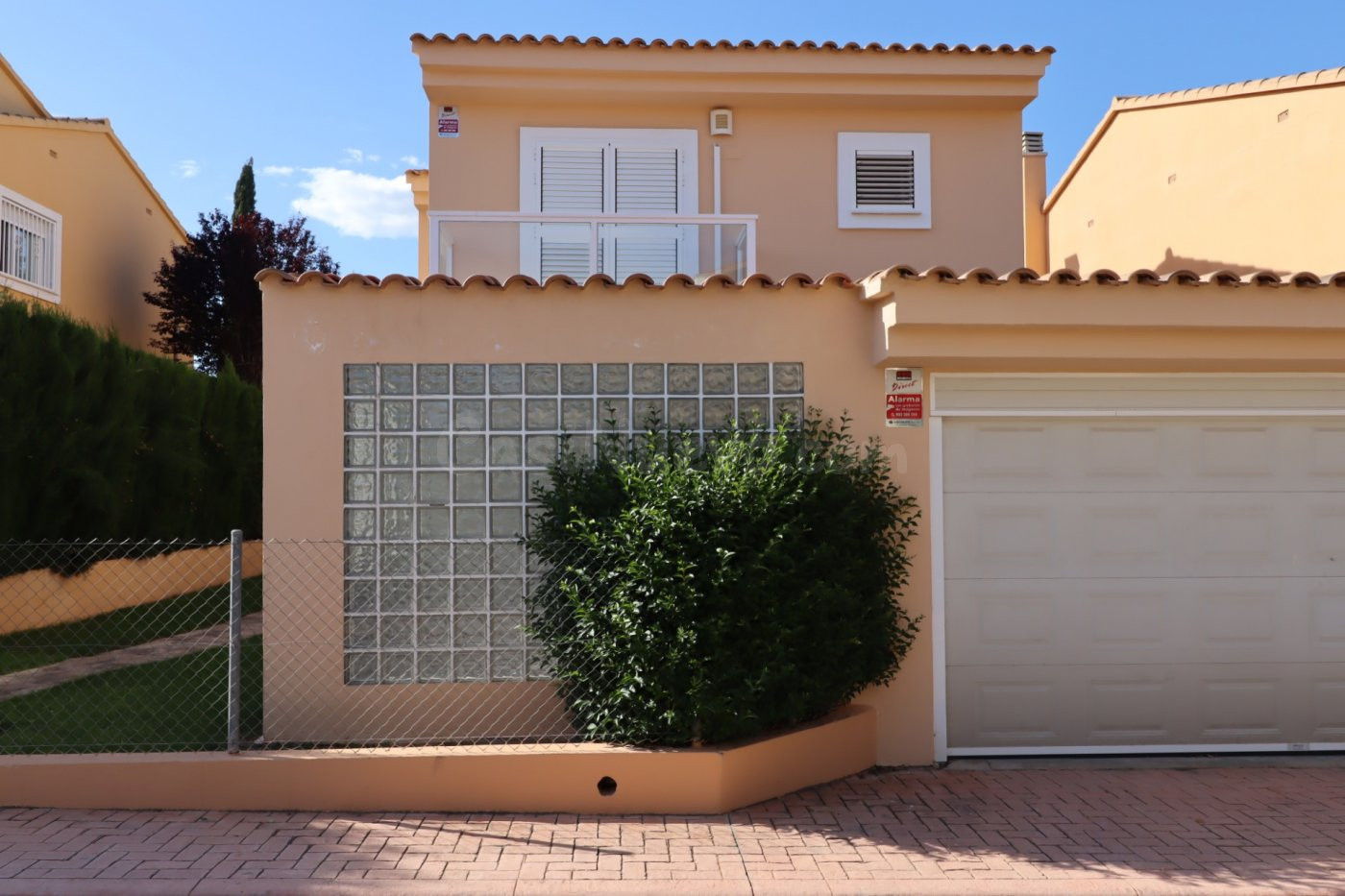 Fantástico chalet independiente en residencial con piscina c - foto 4