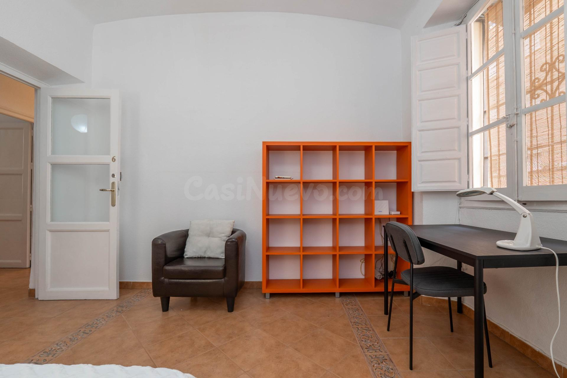 Alquiler de Habitación Individual en Piso Compartido en Gran - foto 3