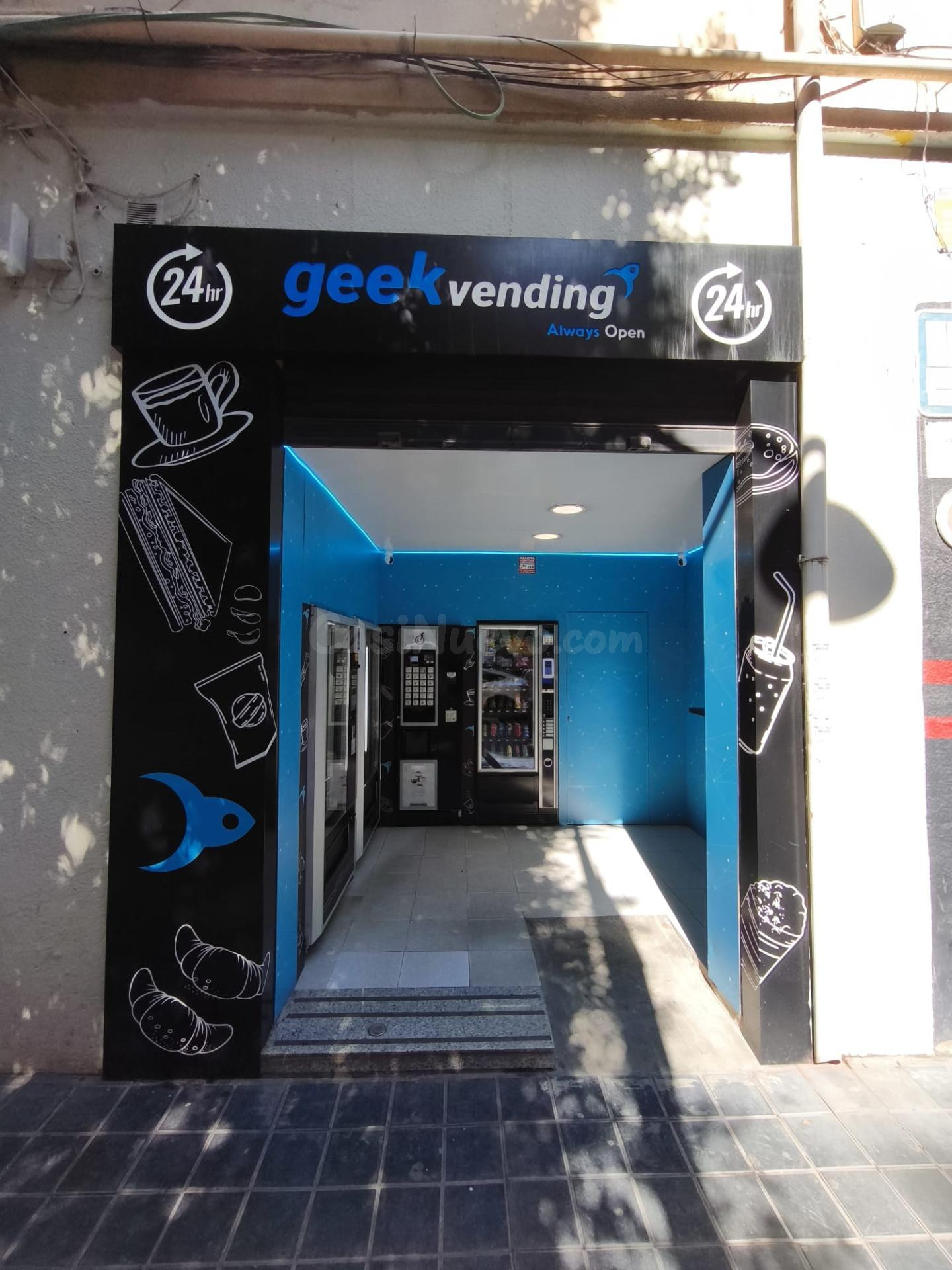 Traspaso de tienda de vending 24 horas en Valencia - foto 3